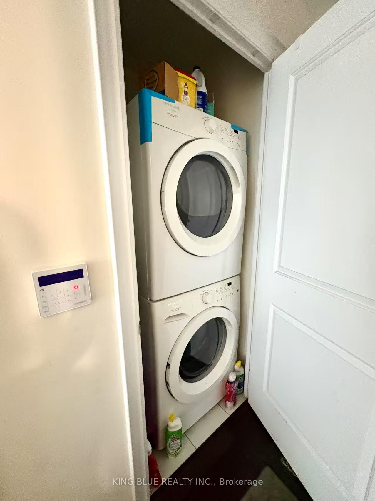 Photo 19 of Unit 3303, 28 Ted Rogers Way, Toronto, Church-Yonge Corridor — HOMEH