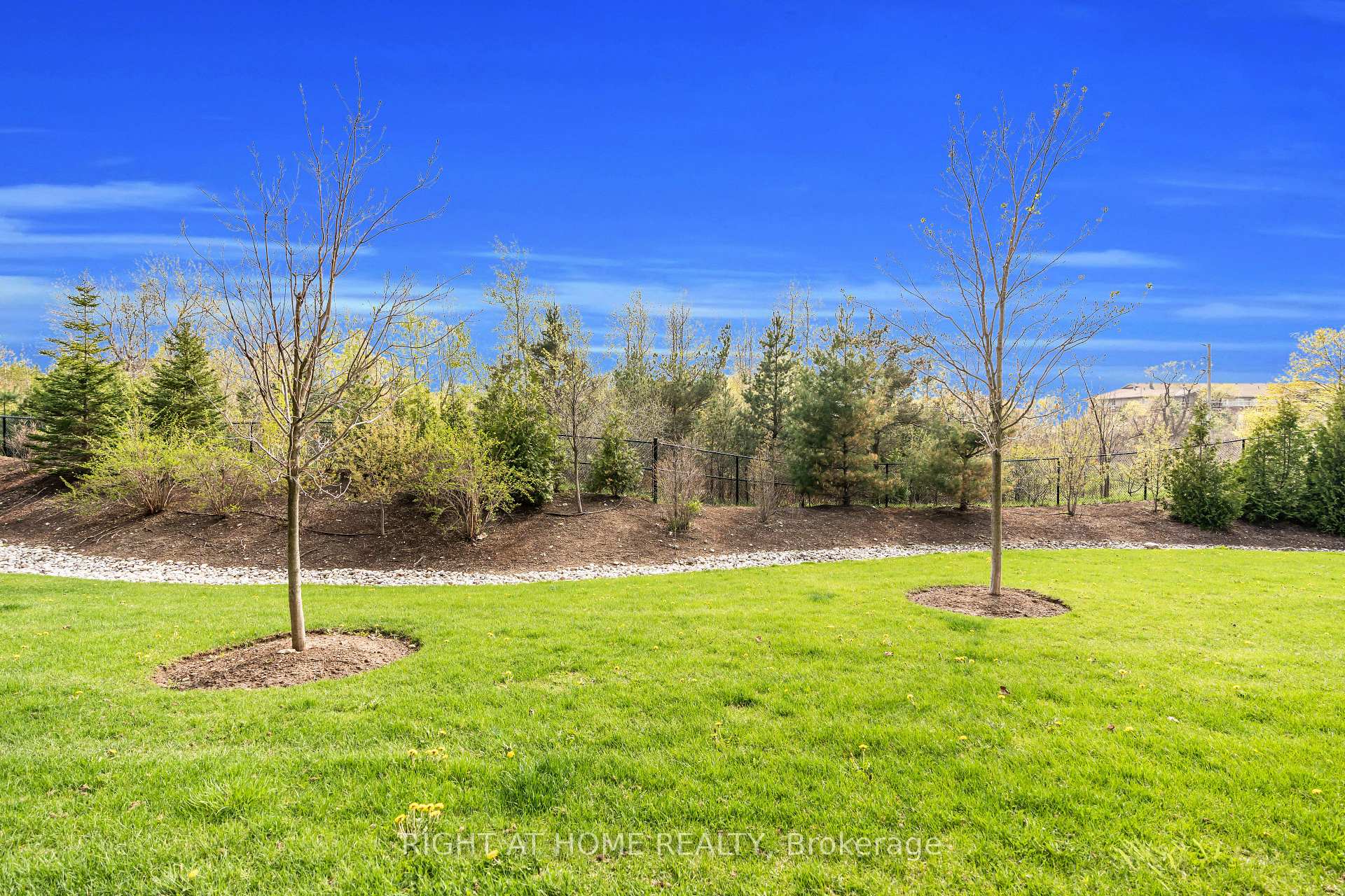 Photo 21 of Unit LL12, 25 Kay Crescent, Guelph, Pineridge/Westminster Woods — HOMEH