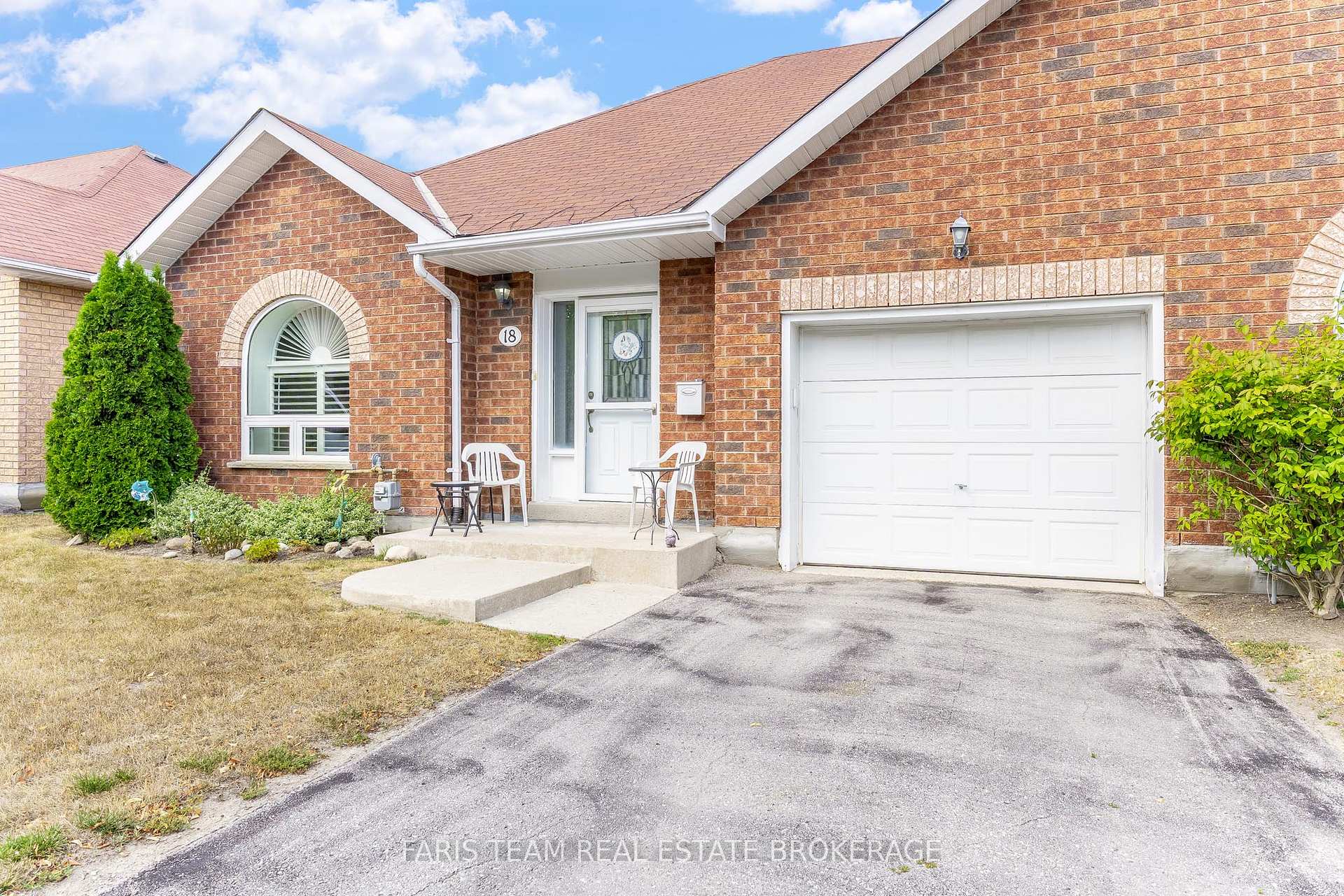 Photo 4 of Unit 18, 318 Little Avenue, Barrie, Painswick North — HOMEH