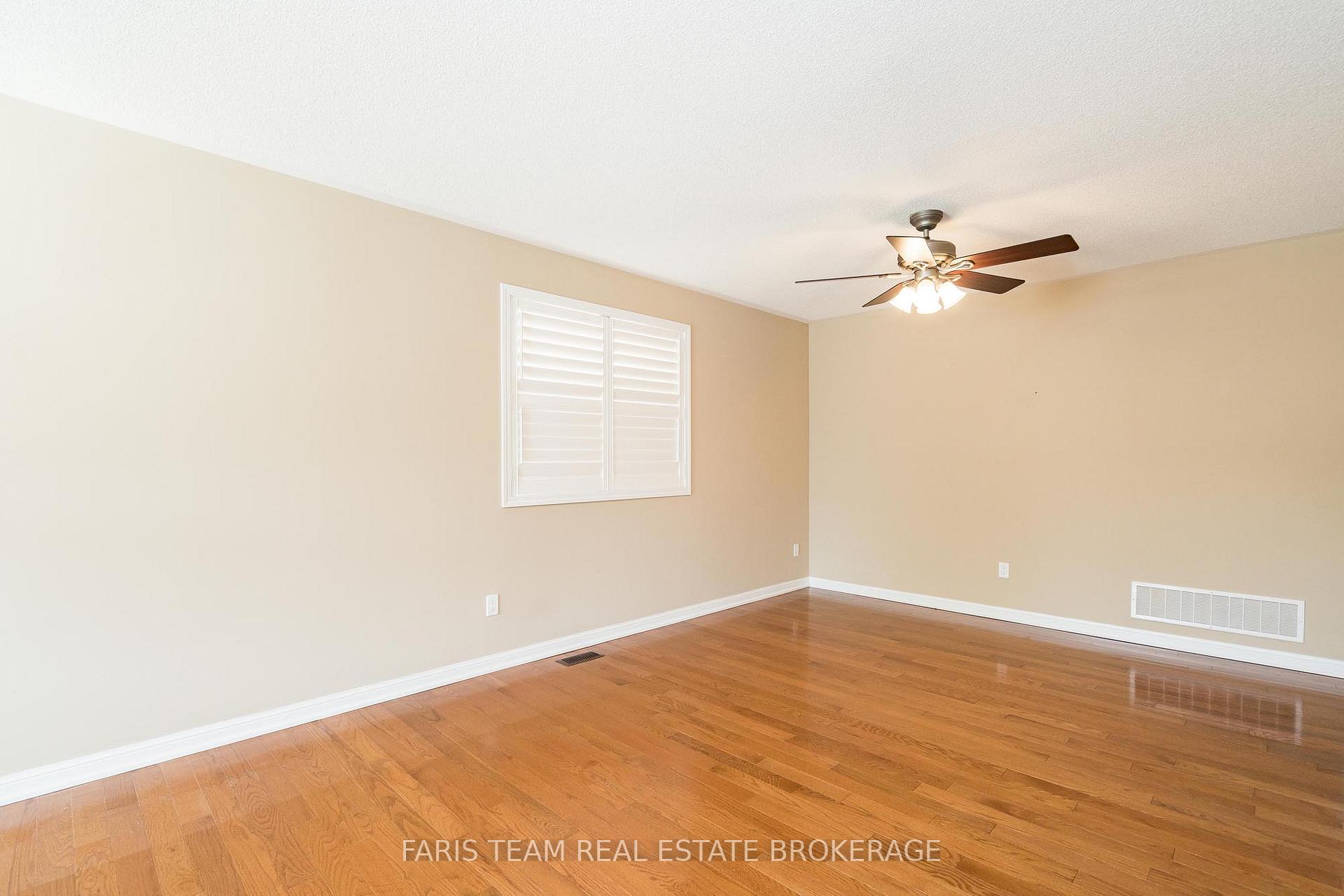 Photo 10 of Unit 18, 318 Little Avenue, Barrie, Painswick North — HOMEH