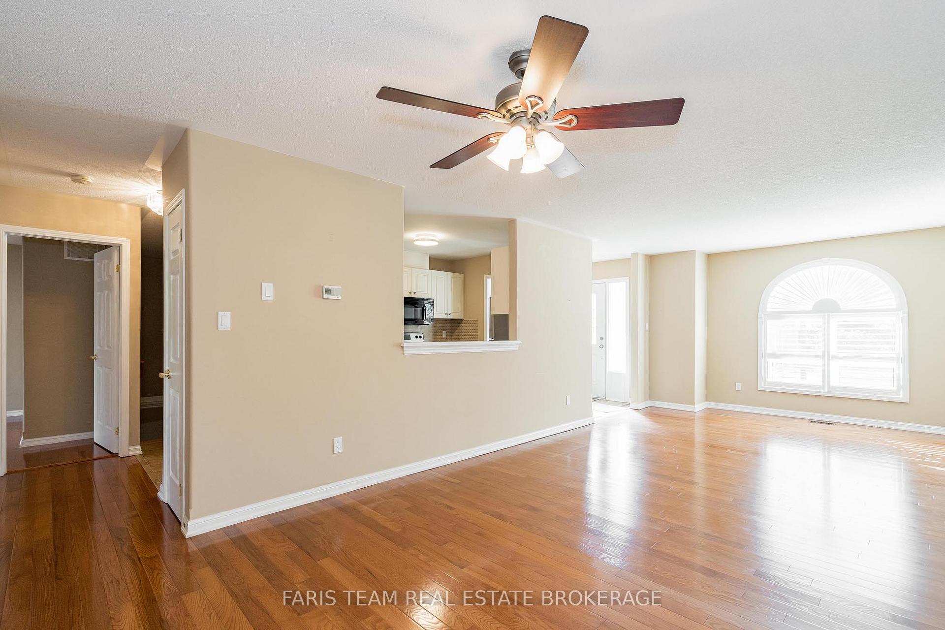 Photo 12 of Unit 18, 318 Little Avenue, Barrie, Painswick North — HOMEH