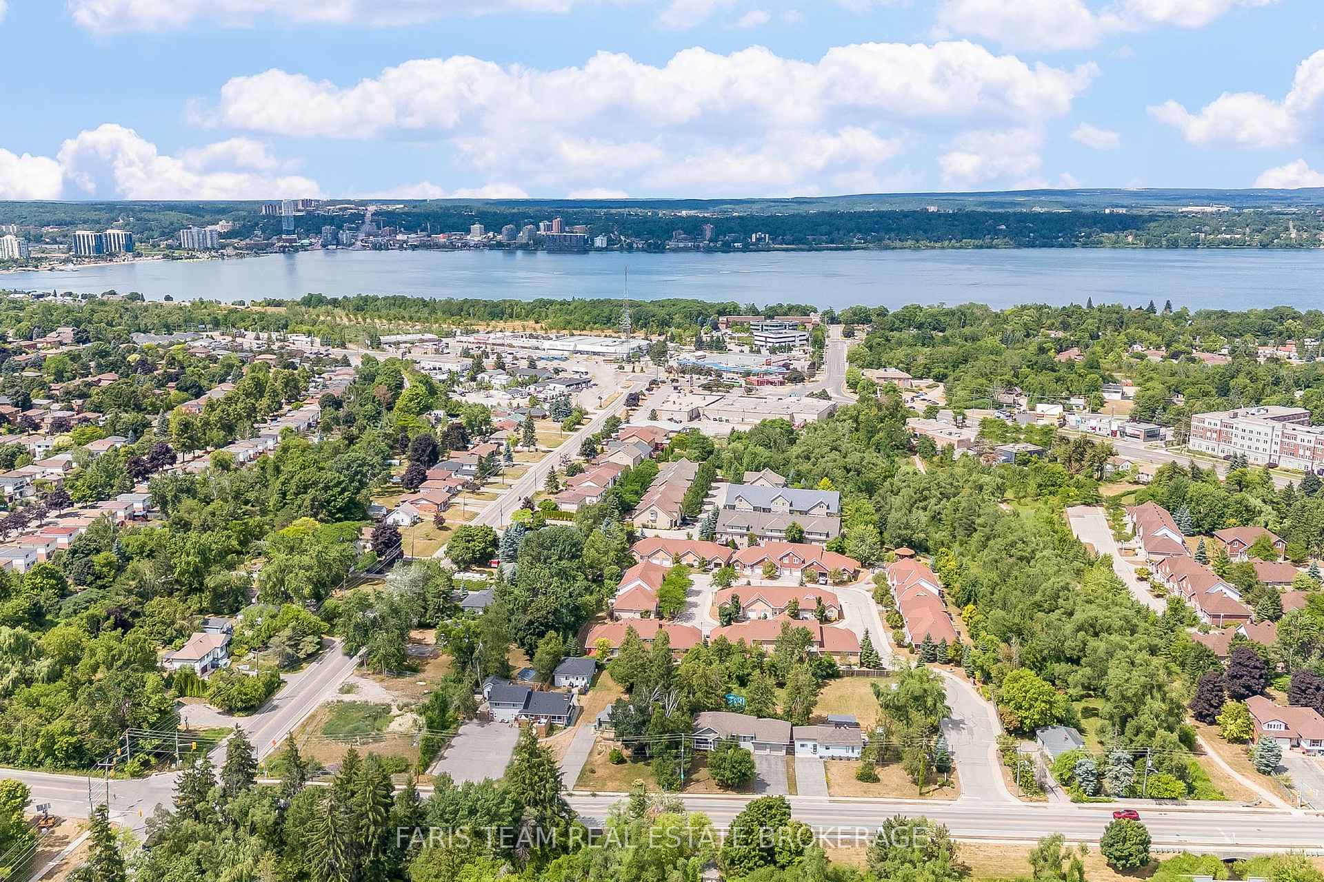 Photo 29 of Unit 18, 318 Little Avenue, Barrie, Painswick North — HOMEH
