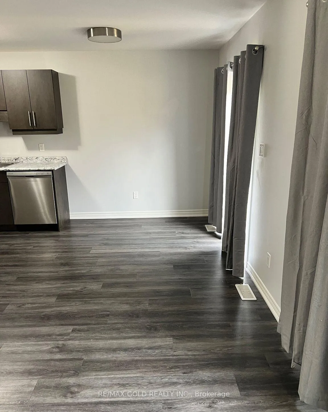 Photo 9 of 36 Damude Avenue, Thorold, Hurricane/Merrittville — HOMEH