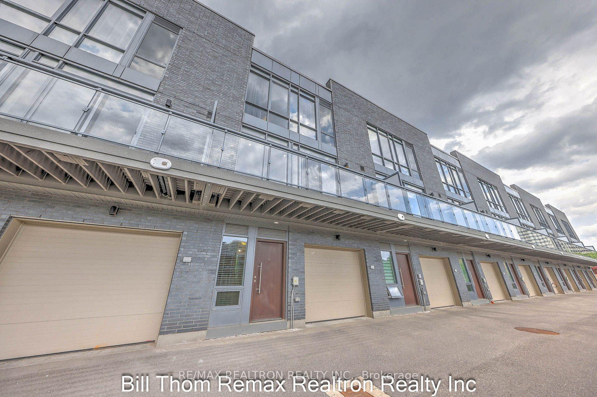 Photo 40 of 25 Sonic Way, Toronto, Flemingdon Park — HOMEH