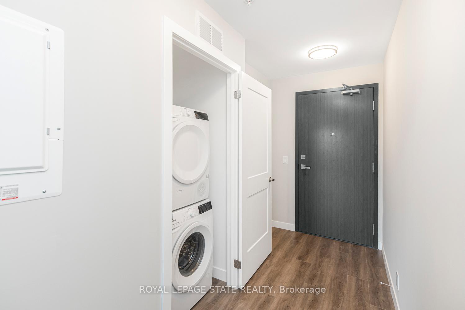 Photo 5 of Unit 707, 15 Queen Street S, Hamilton, Central — HOMEH