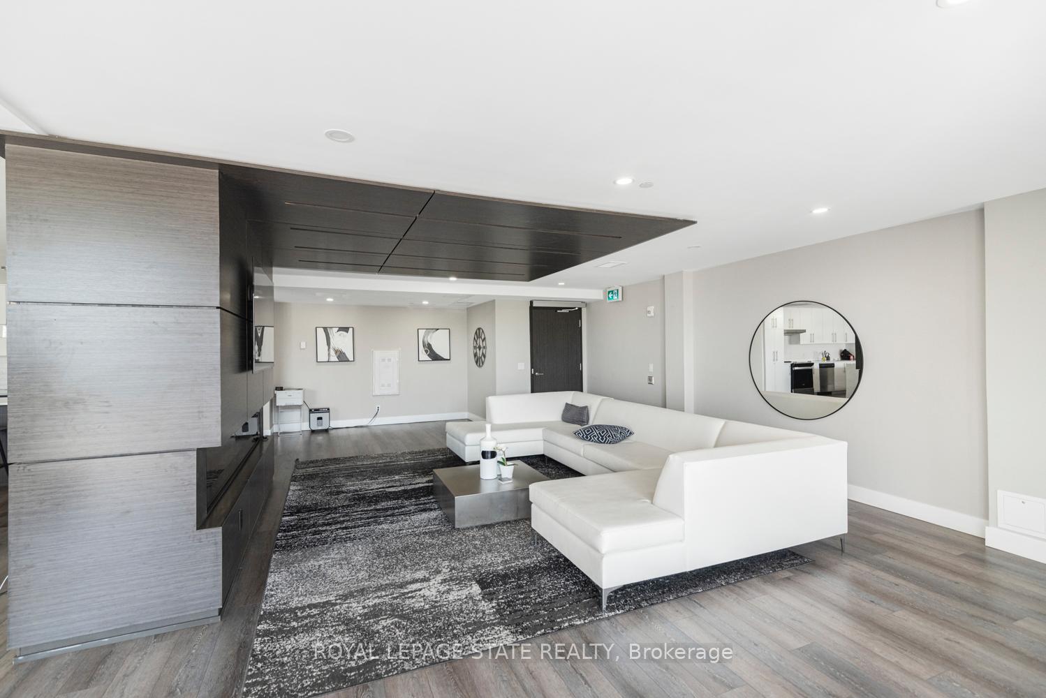 Photo 7 of Unit 707, 15 Queen Street S, Hamilton, Central — HOMEH