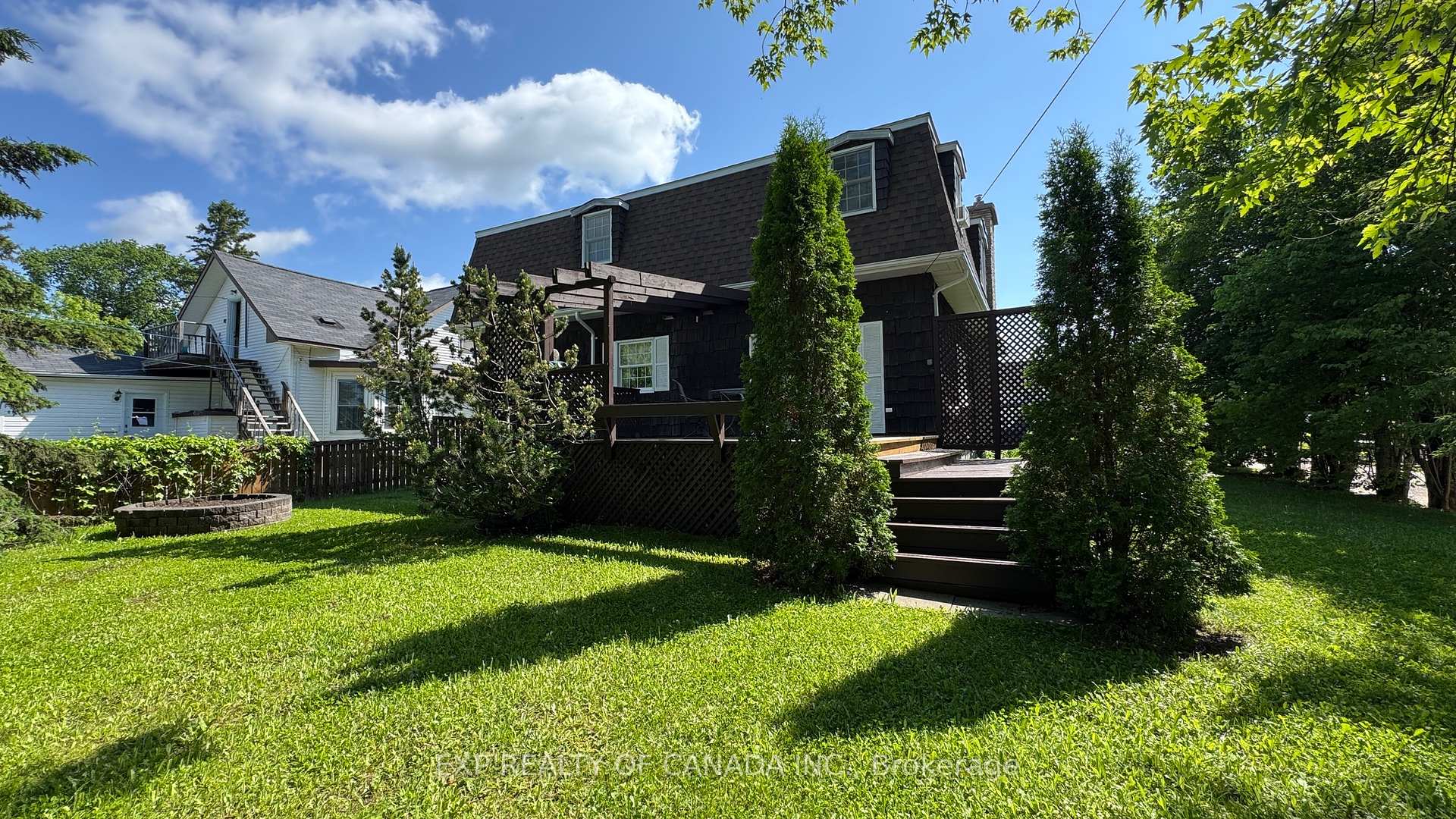 Photo 6 of 367 Third Avenue, Cochrane — HOMEH