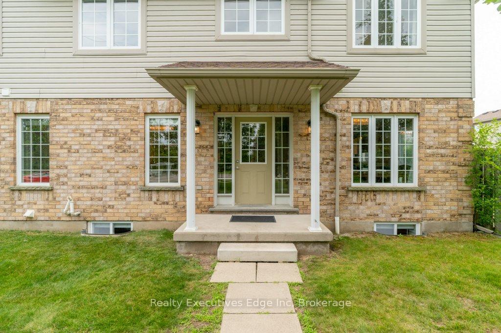Photo 5 of Unit 23, 210 Dawn Avenue, Guelph, Clairfields/Hanlon Business Park — HOMEH