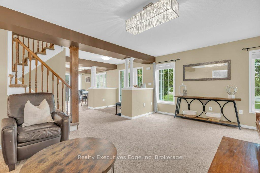 Photo 15 of Unit 23, 210 Dawn Avenue, Guelph, Clairfields/Hanlon Business Park — HOMEH