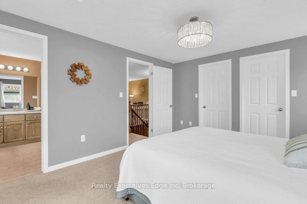 Photo 21 of Unit 23, 210 Dawn Avenue, Guelph, Clairfields/Hanlon Business Park — HOMEH