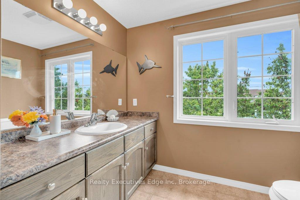 Photo 28 of Unit 23, 210 Dawn Avenue, Guelph, Clairfields/Hanlon Business Park — HOMEH