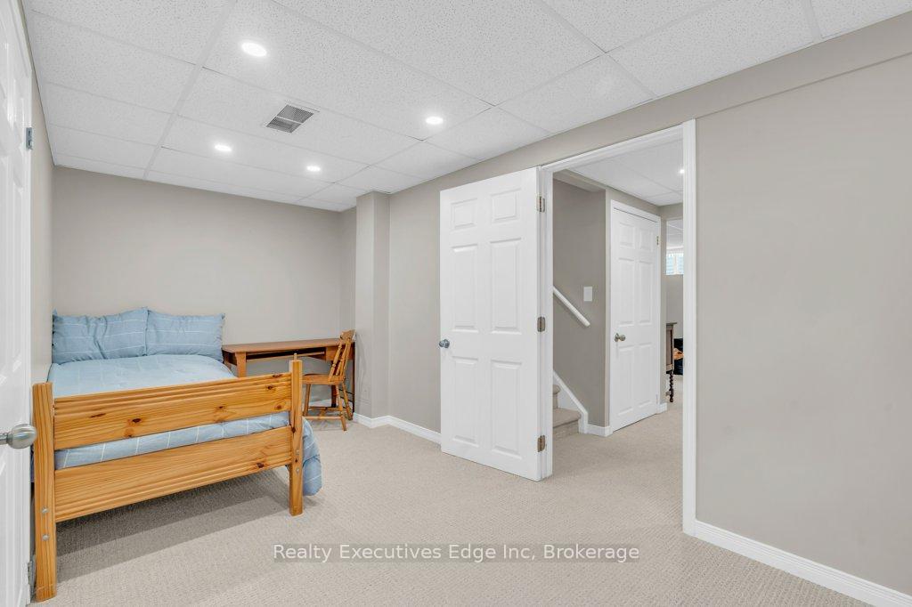 Photo 32 of Unit 23, 210 Dawn Avenue, Guelph, Clairfields/Hanlon Business Park — HOMEH