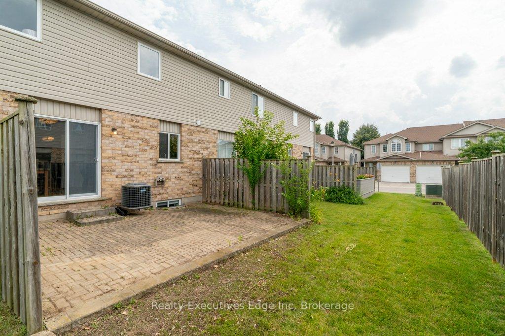Photo 34 of Unit 23, 210 Dawn Avenue, Guelph, Clairfields/Hanlon Business Park — HOMEH