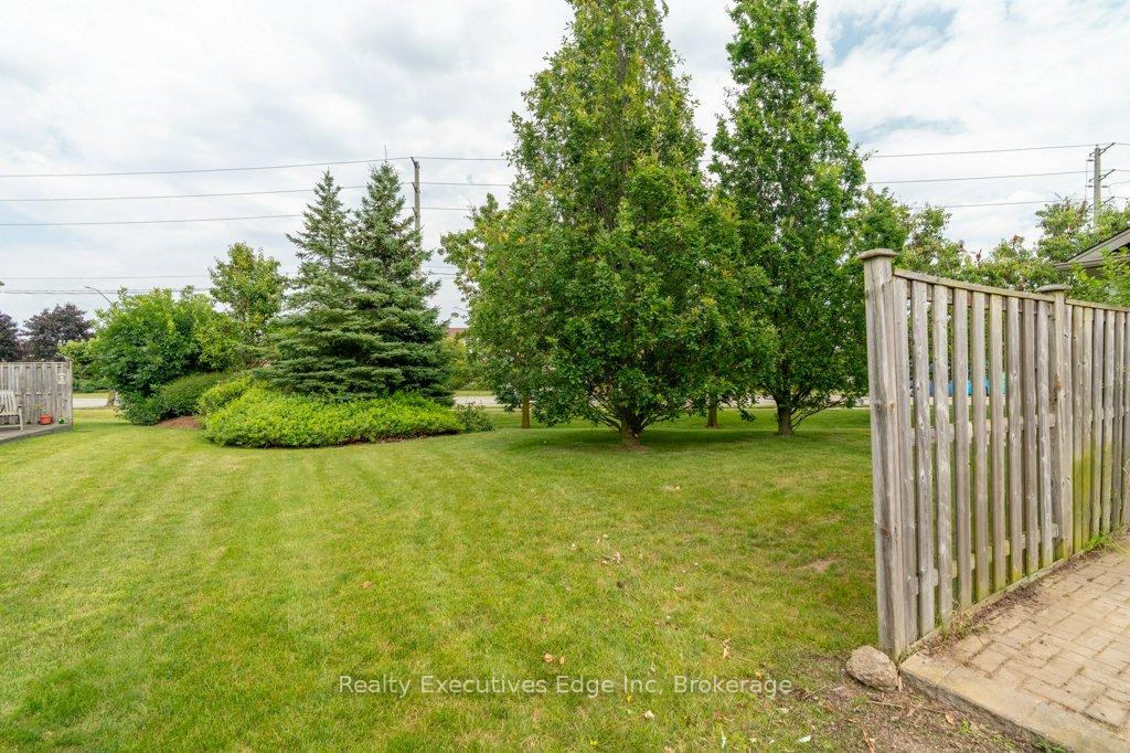Photo 36 of Unit 23, 210 Dawn Avenue, Guelph, Clairfields/Hanlon Business Park — HOMEH