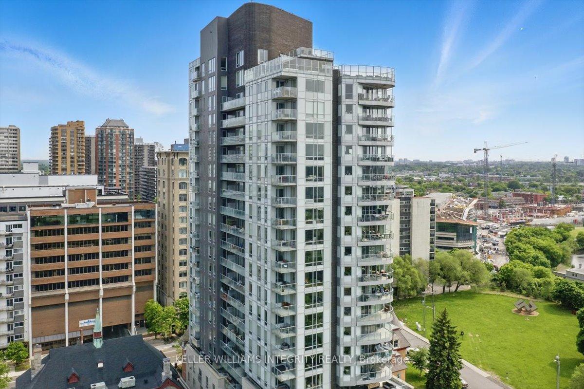 Front of Unit 1101, 428 Sparks Street