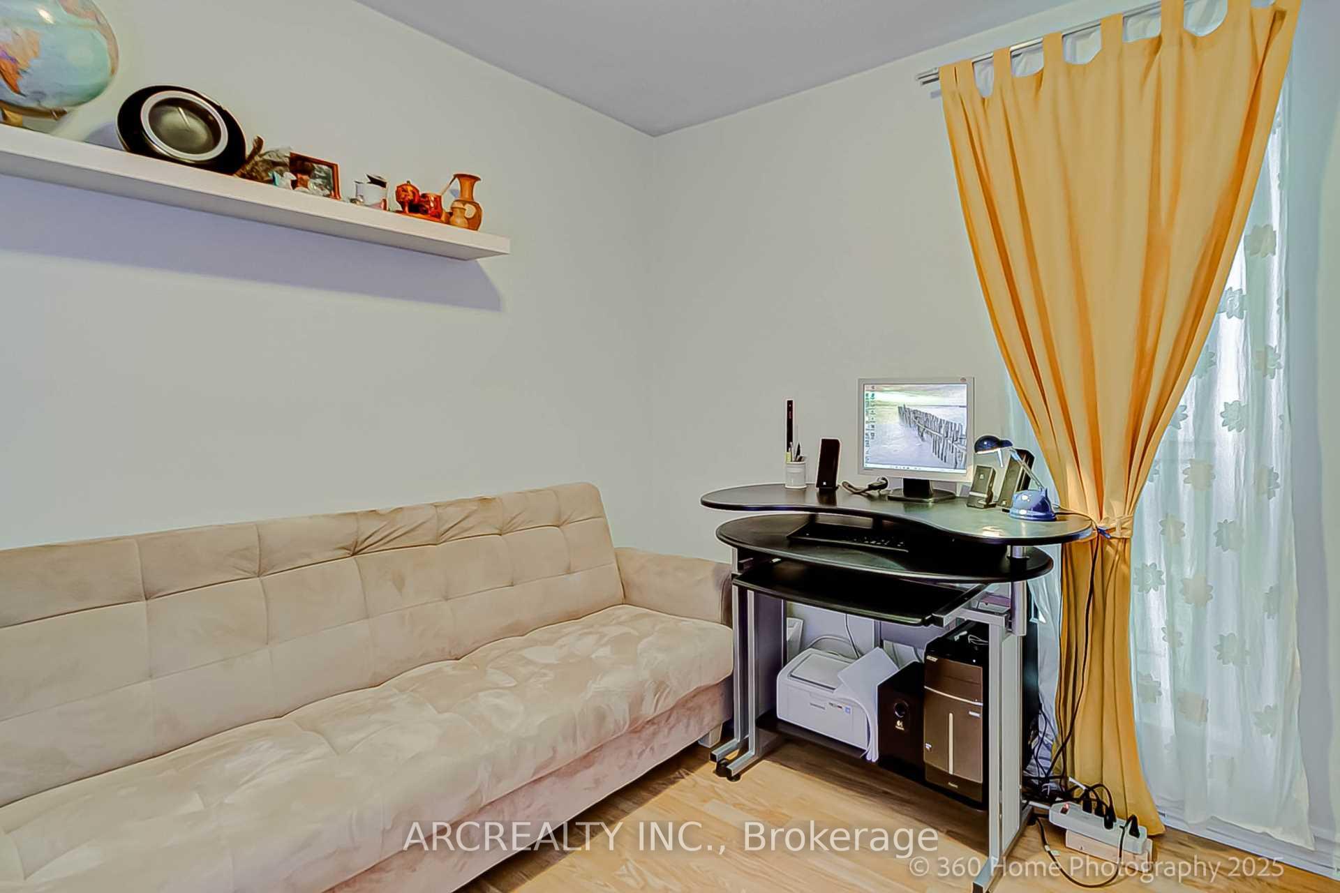 Photo 13 of Unit 165, 16 Elgin Street, Markham, Thornhill — HOMEH