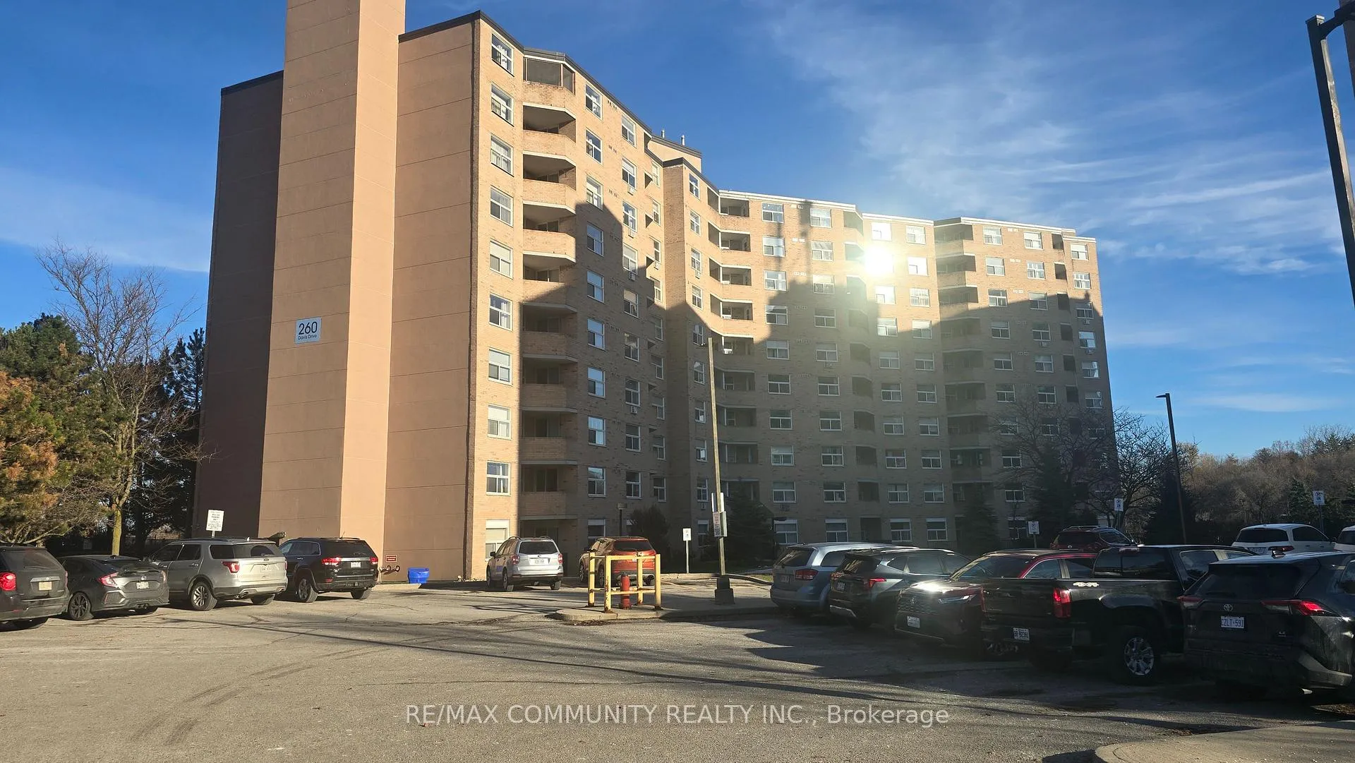 Photo 1 of Unit 907, 260 Davis Drive, Newmarket, Central Newmarket — HOMEH