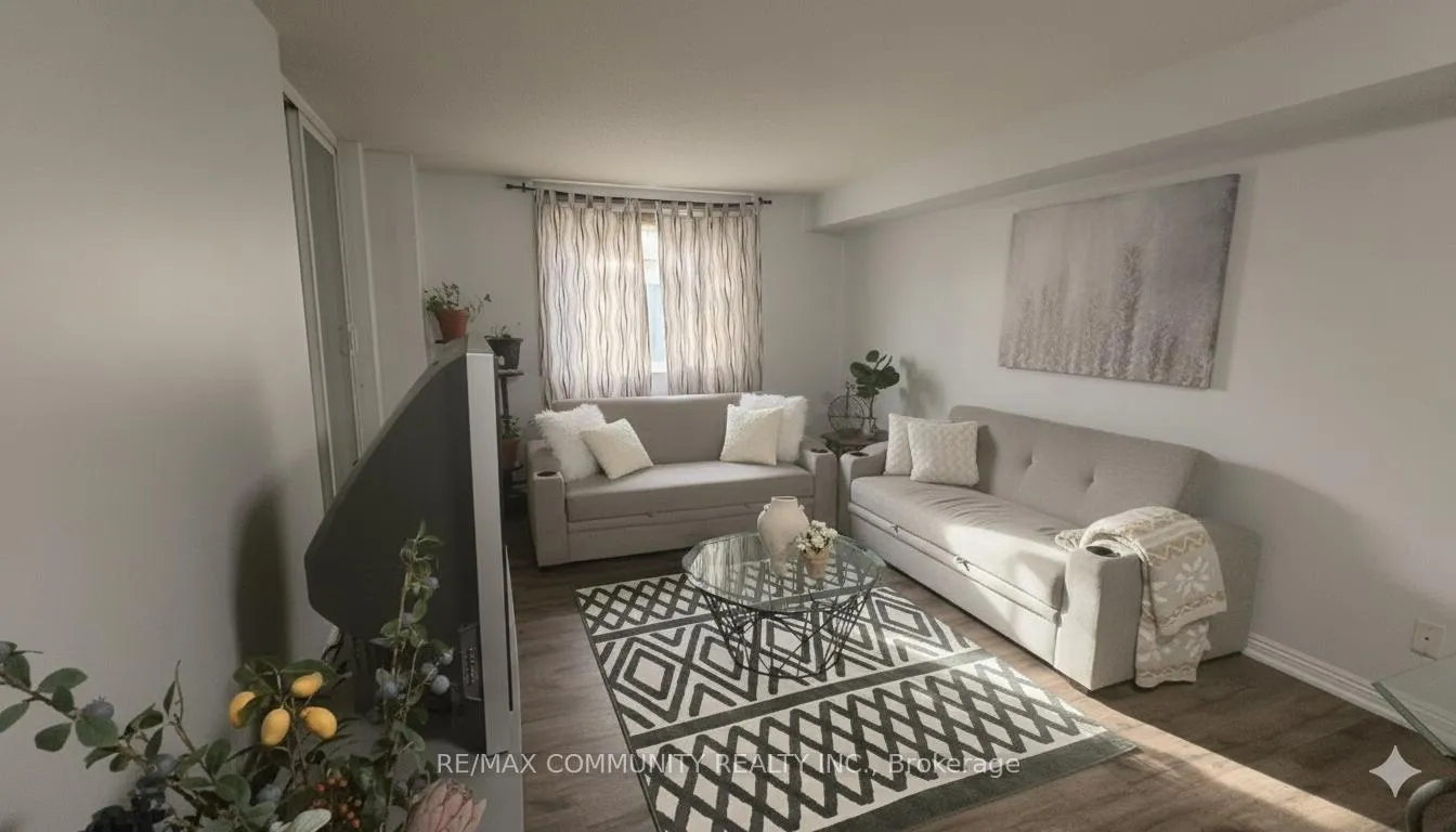 Photo 5 of Unit 907, 260 Davis Drive, Newmarket, Central Newmarket — HOMEH