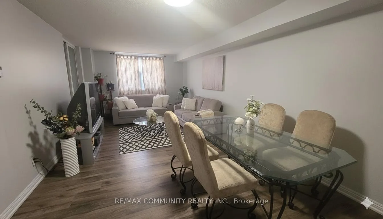 Photo 7 of Unit 907, 260 Davis Drive, Newmarket, Central Newmarket — HOMEH