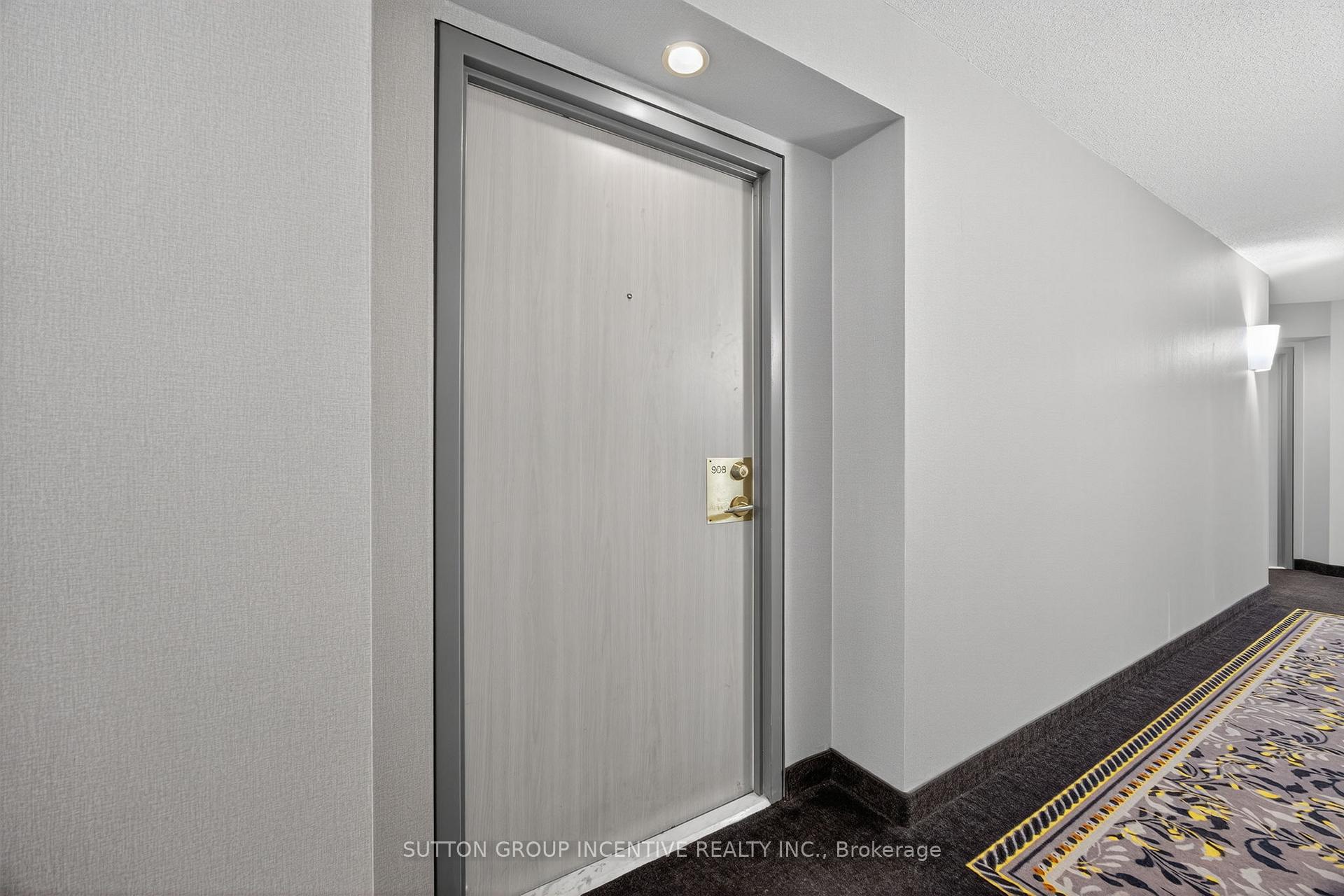Photo 5 of Unit 908, 150 Dunlop Street E, Barrie, City Centre — HOMEH