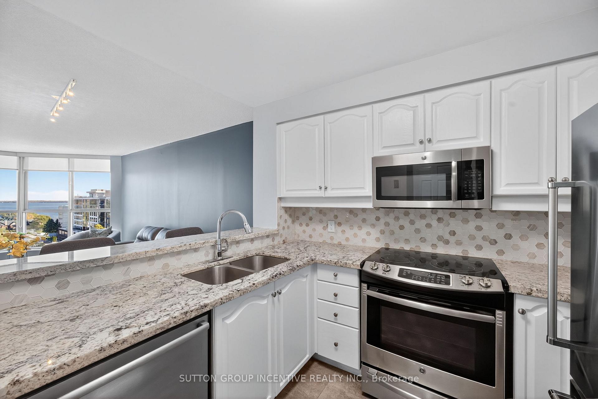 Photo 8 of Unit 908, 150 Dunlop Street E, Barrie, City Centre — HOMEH