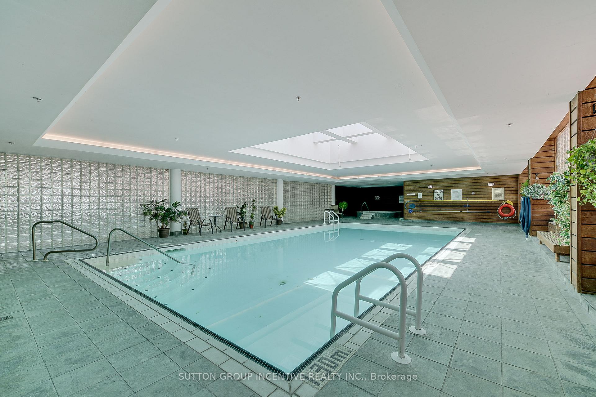 Photo 17 of Unit 908, 150 Dunlop Street E, Barrie, City Centre — HOMEH