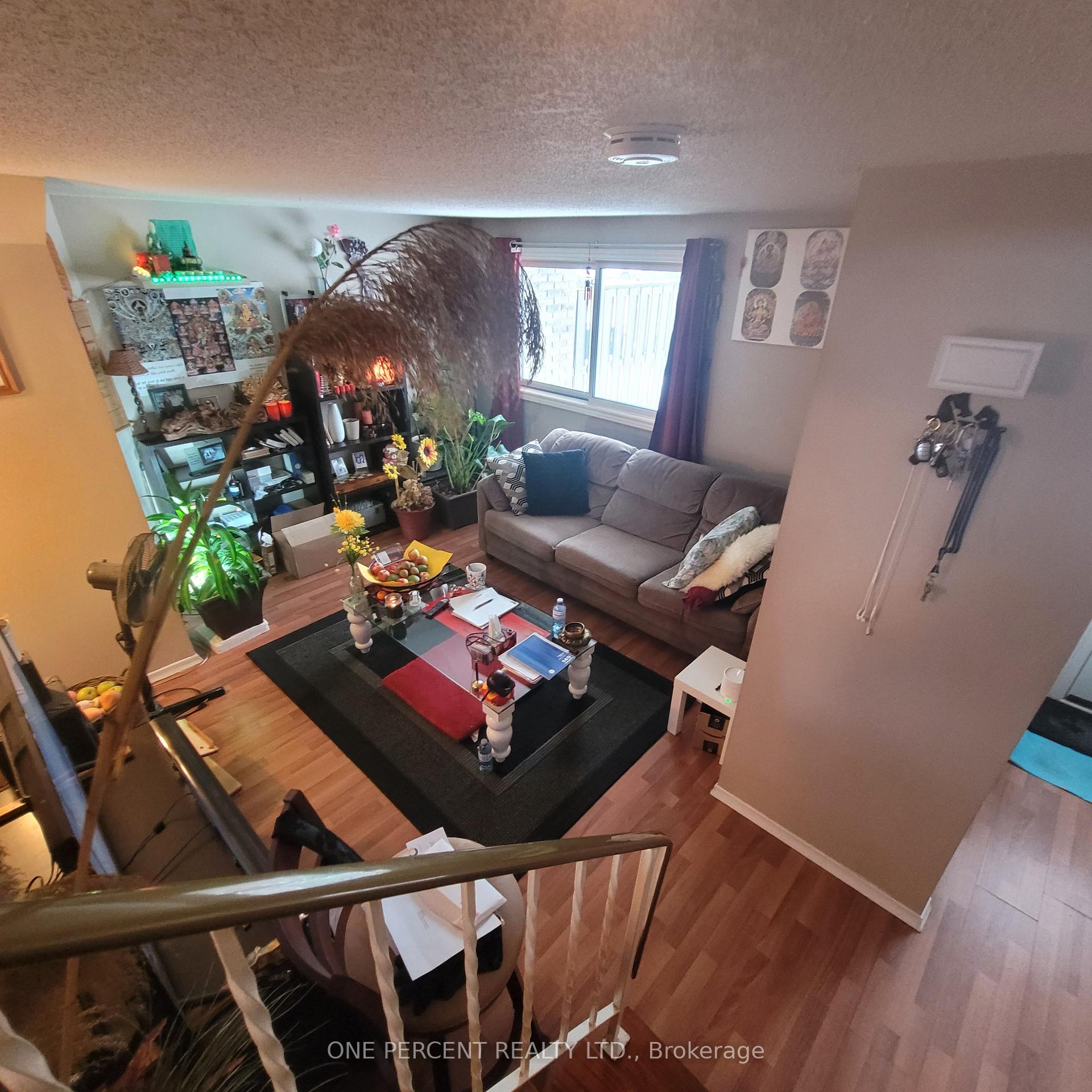 Photo 5 of Unit 32, 35 Breckenridge Drive, Kitchener — HOMEH