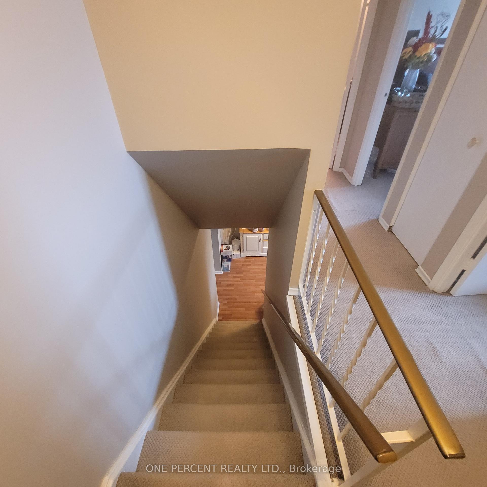 Photo 12 of Unit 32, 35 Breckenridge Drive, Kitchener — HOMEH