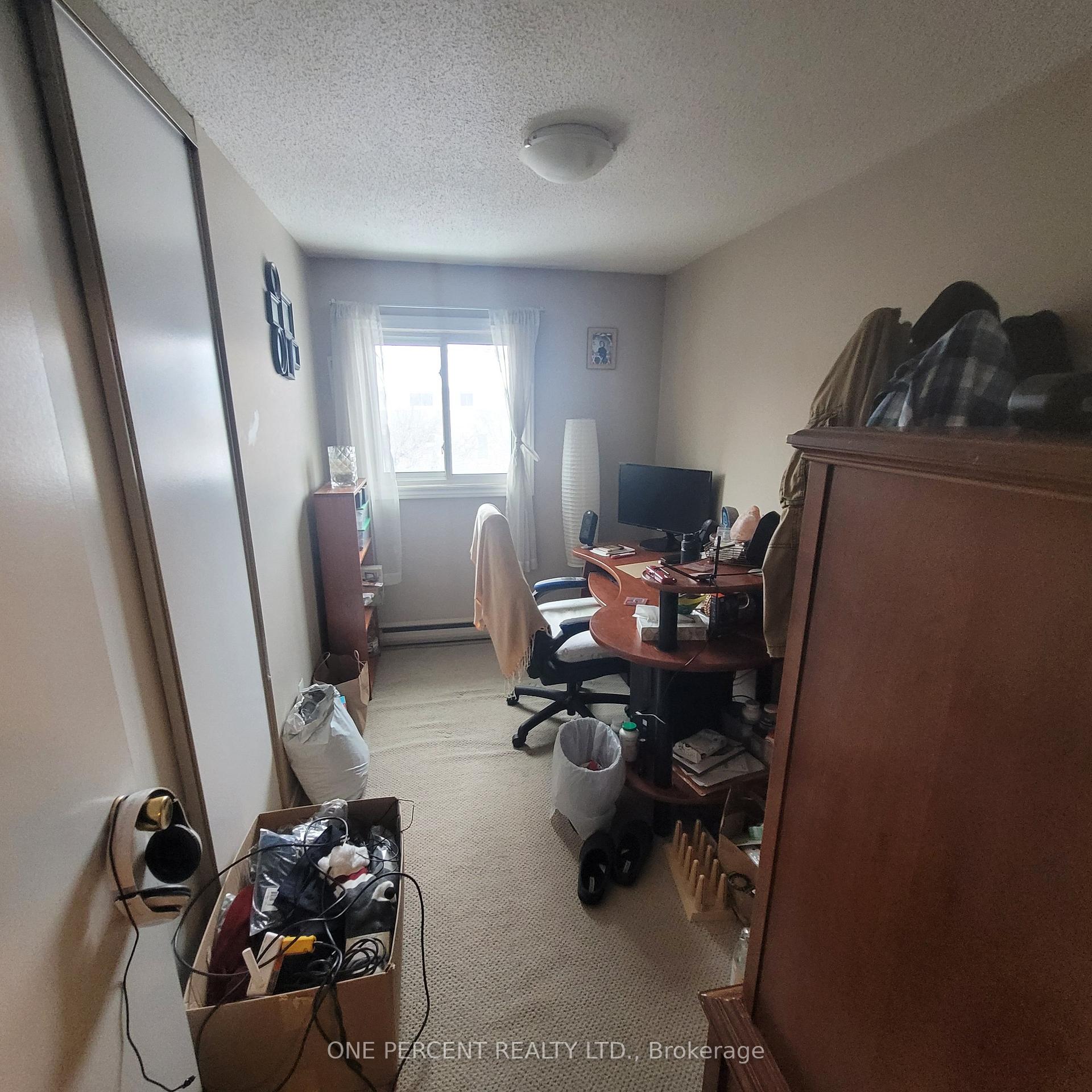 Photo 15 of Unit 32, 35 Breckenridge Drive, Kitchener — HOMEH