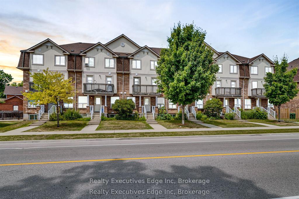 Front of Unit 5, 142 York Road