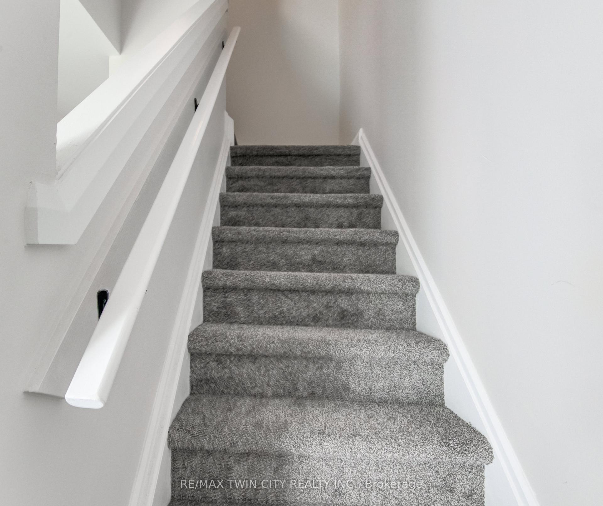 Photo 12 of Unit 43, 40 Imperial Road N, Guelph, Willow West/Sugarbush/West Acres — HOMEH