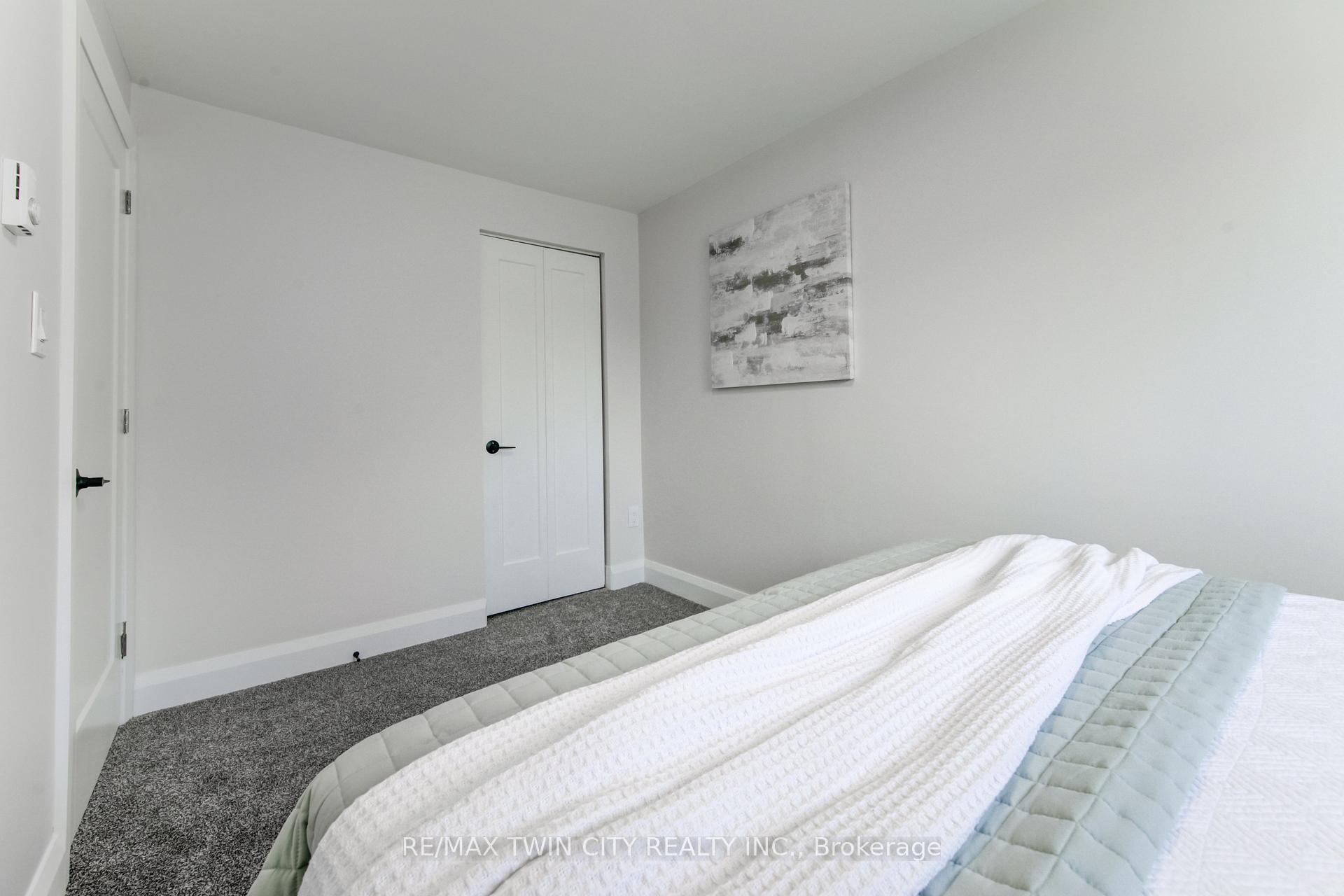 Photo 14 of Unit 43, 40 Imperial Road N, Guelph, Willow West/Sugarbush/West Acres — HOMEH