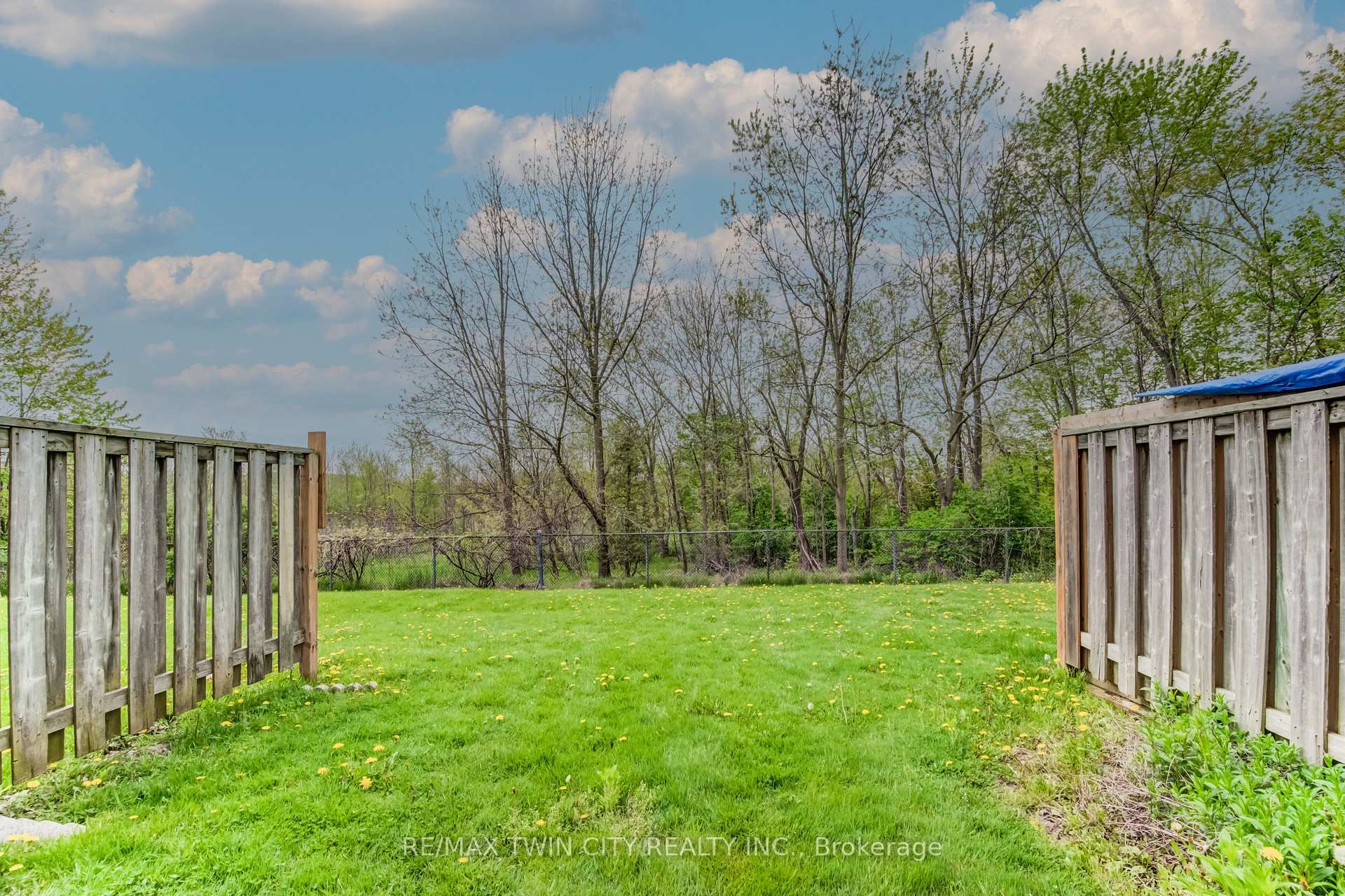 Photo 22 of Unit 43, 40 Imperial Road N, Guelph, Willow West/Sugarbush/West Acres — HOMEH