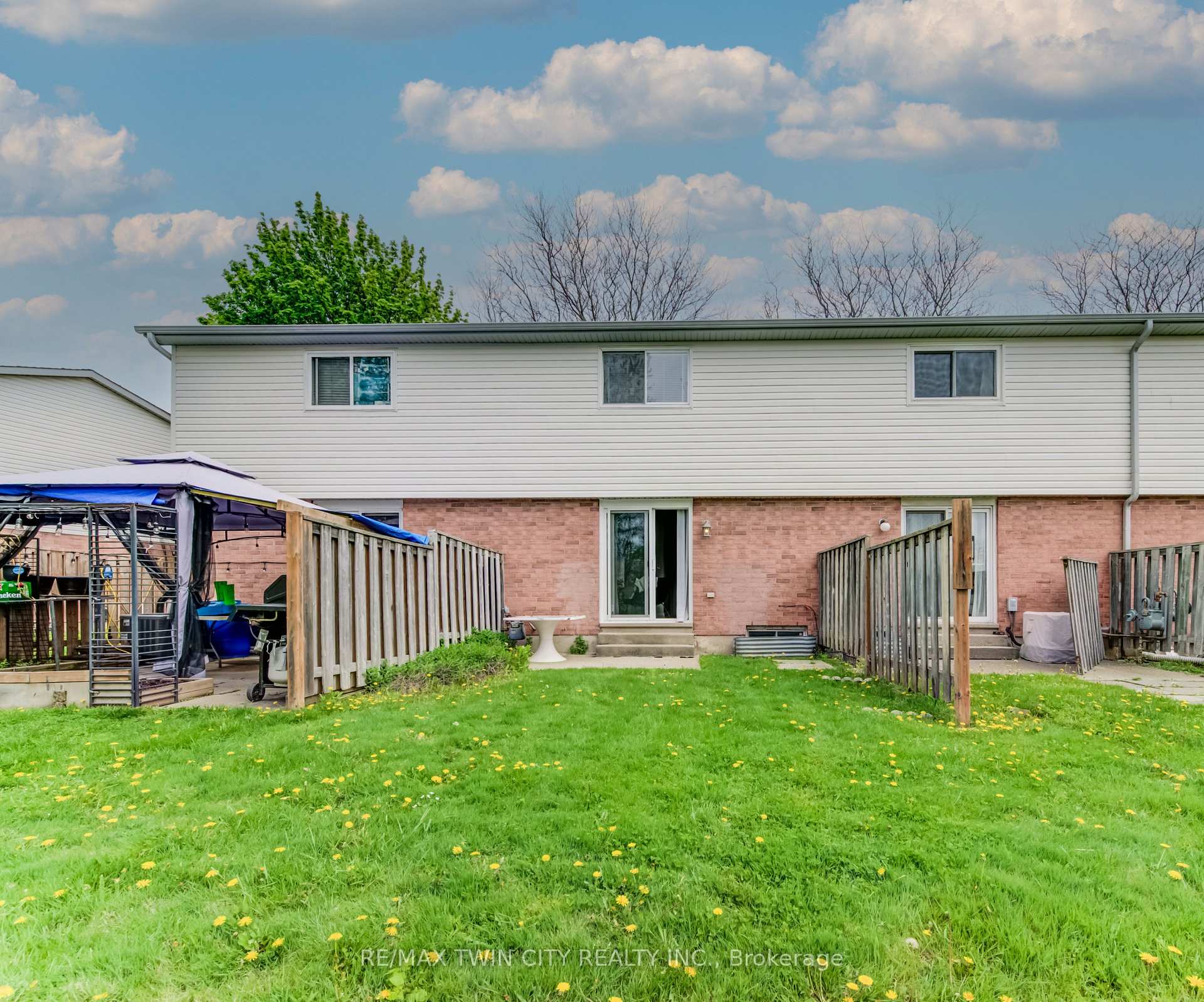 Photo 23 of Unit 43, 40 Imperial Road N, Guelph, Willow West/Sugarbush/West Acres — HOMEH
