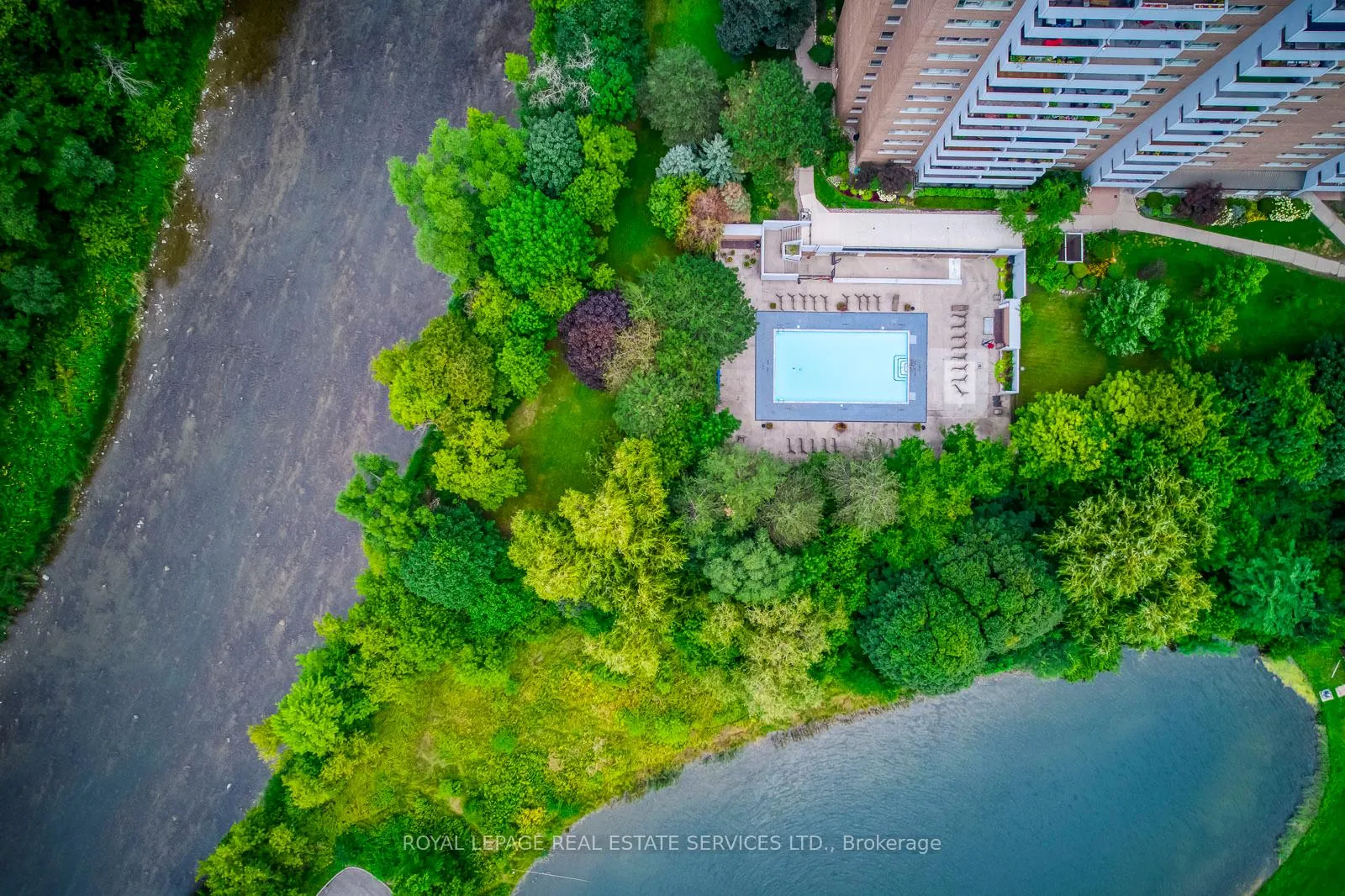 Photo 5 of Unit 405, 240 Scarlett Road, Toronto, Rockcliffe-Smythe — HOMEH