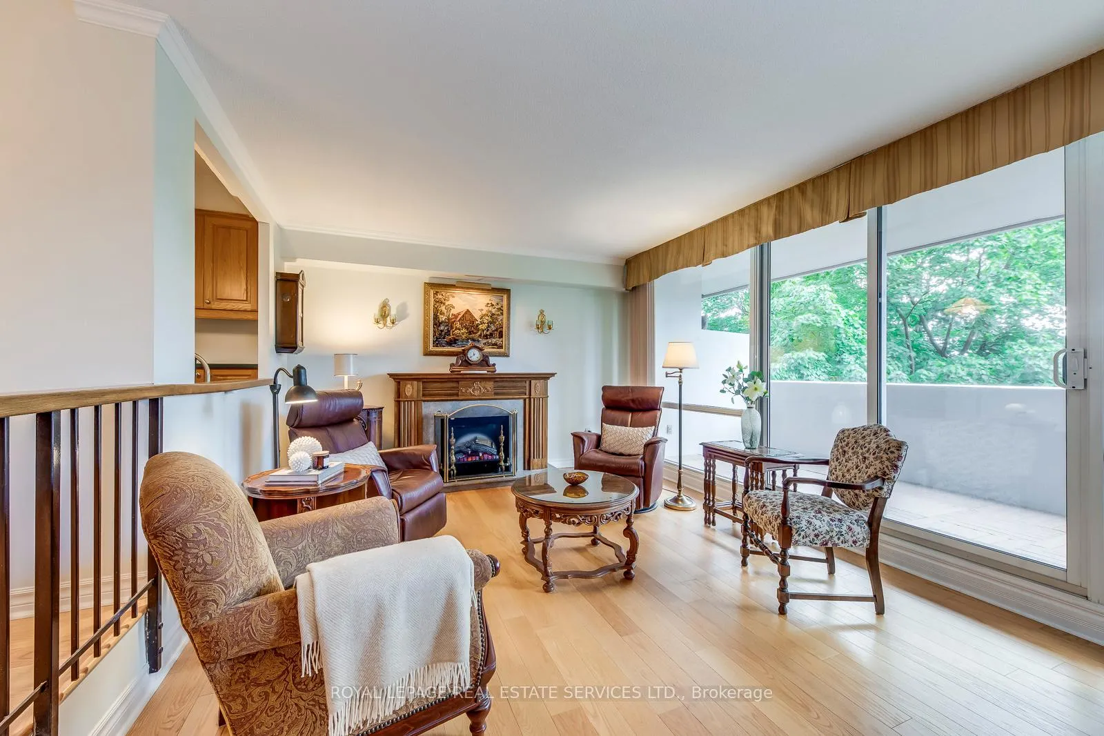 Photo 14 of Unit 405, 240 Scarlett Road, Toronto, Rockcliffe-Smythe — HOMEH