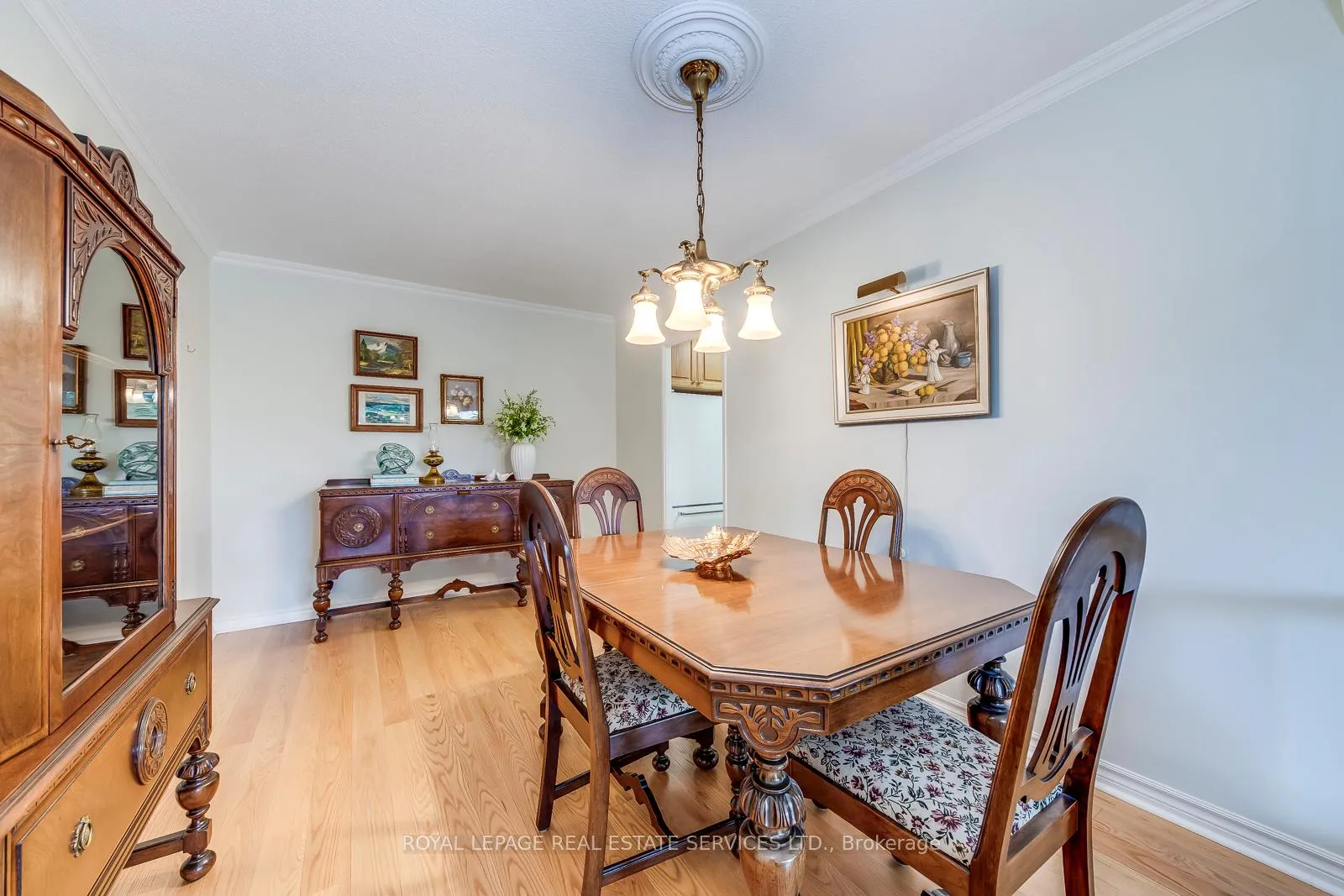 Photo 19 of Unit 405, 240 Scarlett Road, Toronto, Rockcliffe-Smythe — HOMEH