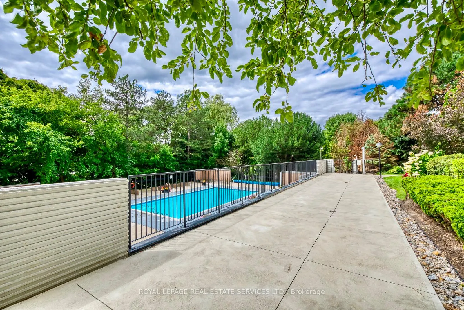 Photo 40 of Unit 405, 240 Scarlett Road, Toronto, Rockcliffe-Smythe — HOMEH