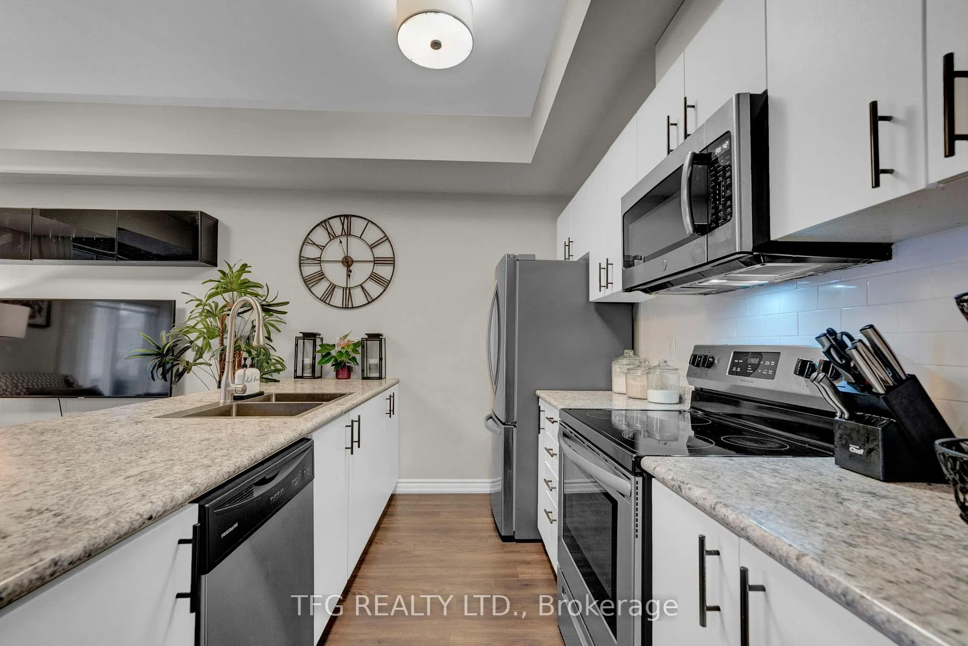 Photo 4 of Unit 249, 1730 Grenwich Glen, Pickering, Duffin Heights — HOMEH