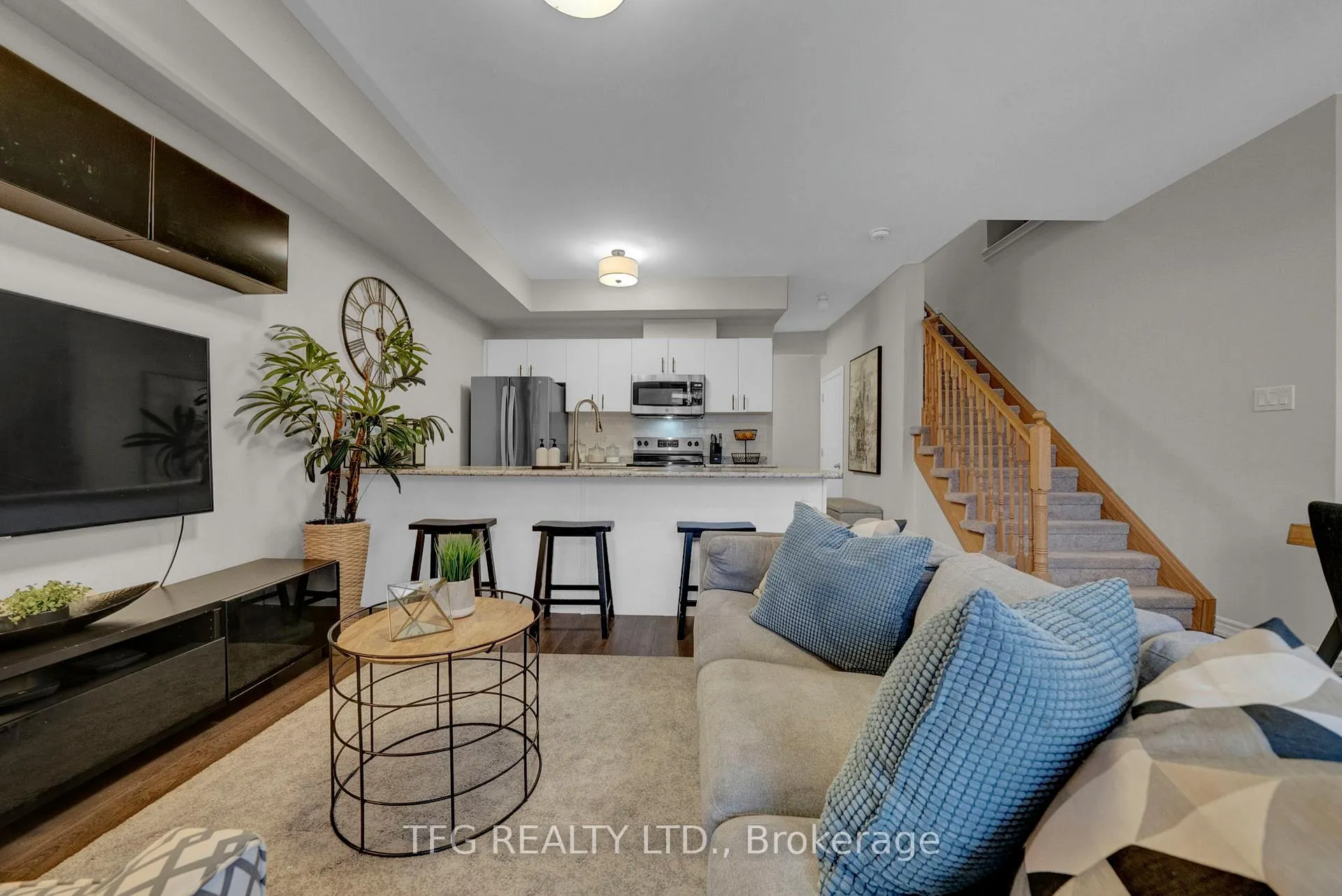 Photo 7 of Unit 249, 1730 Grenwich Glen, Pickering, Duffin Heights — HOMEH
