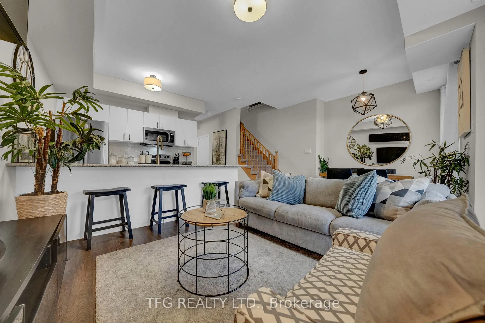 Photo 8 of Unit 249, 1730 Grenwich Glen, Pickering, Duffin Heights — HOMEH