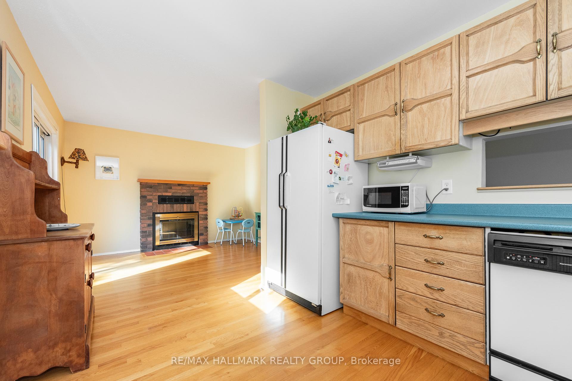 Photo 26 of 1414 Eastcliffe Way, Ottawa, Pineview — HOMEH