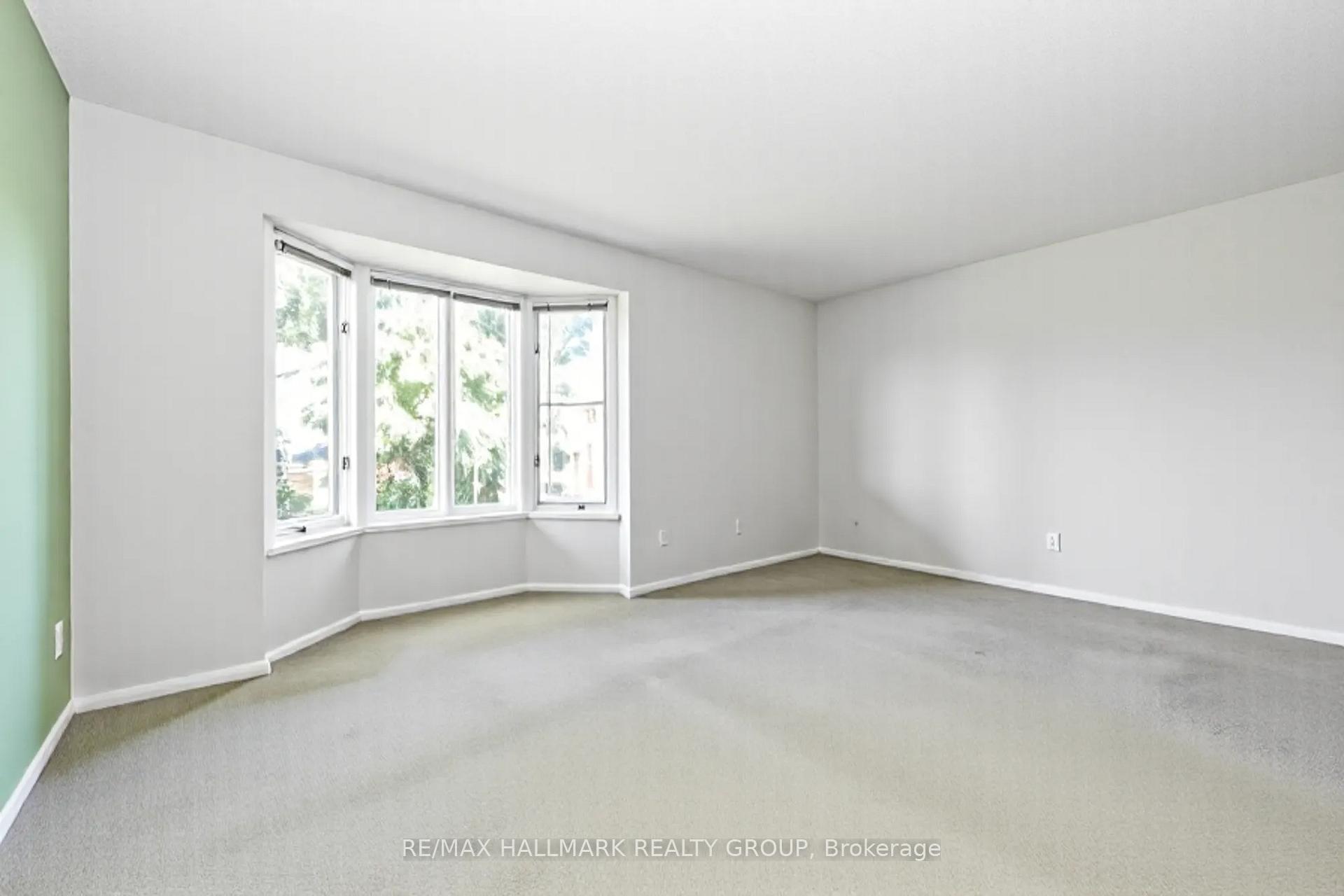 Photo 19 of 1414 Eastcliffe Way, Ottawa, Pineview — HOMEH