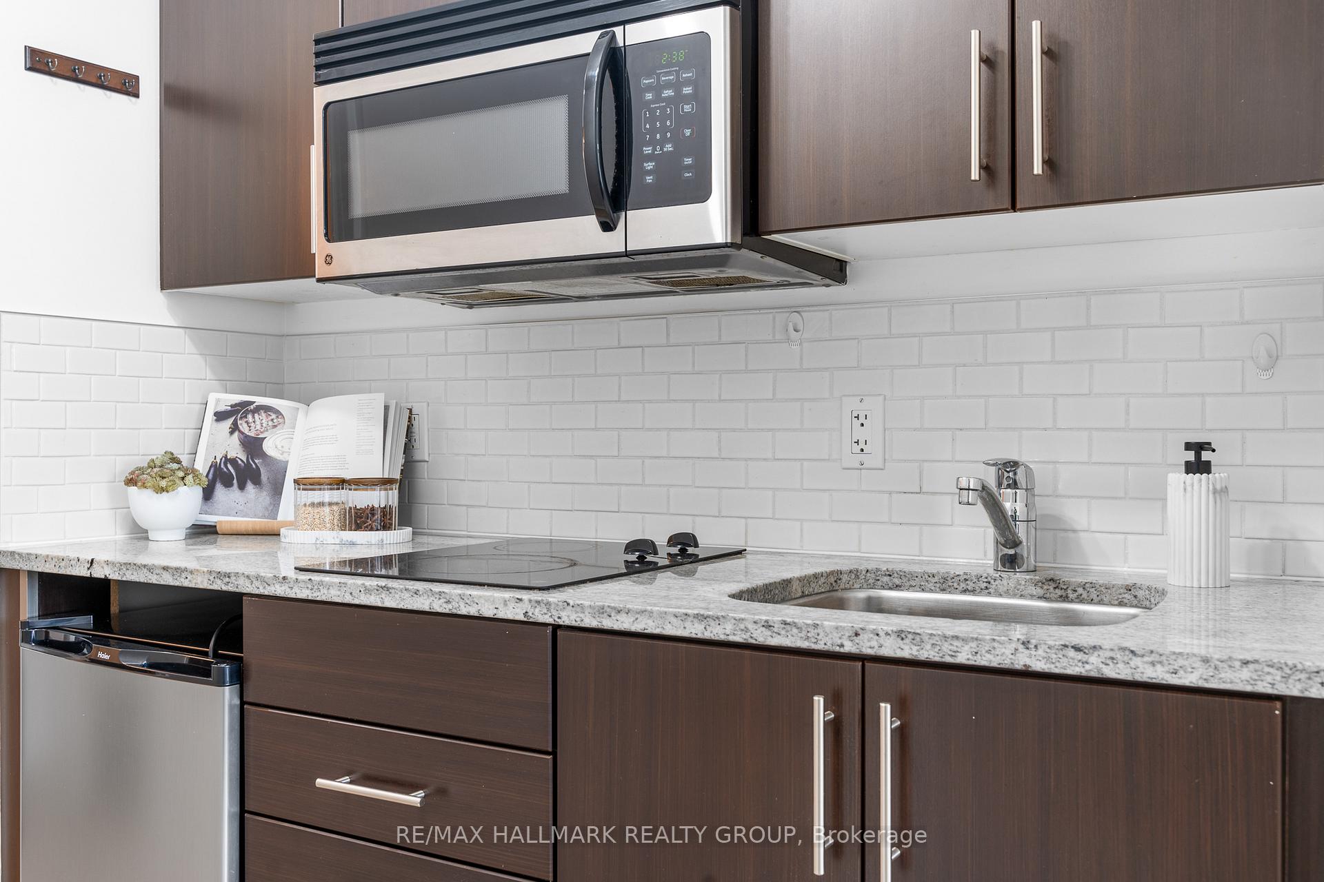 Photo 7 of Unit 410, 429 Kent Street, Ottawa, Ottawa Centre — HOMEH