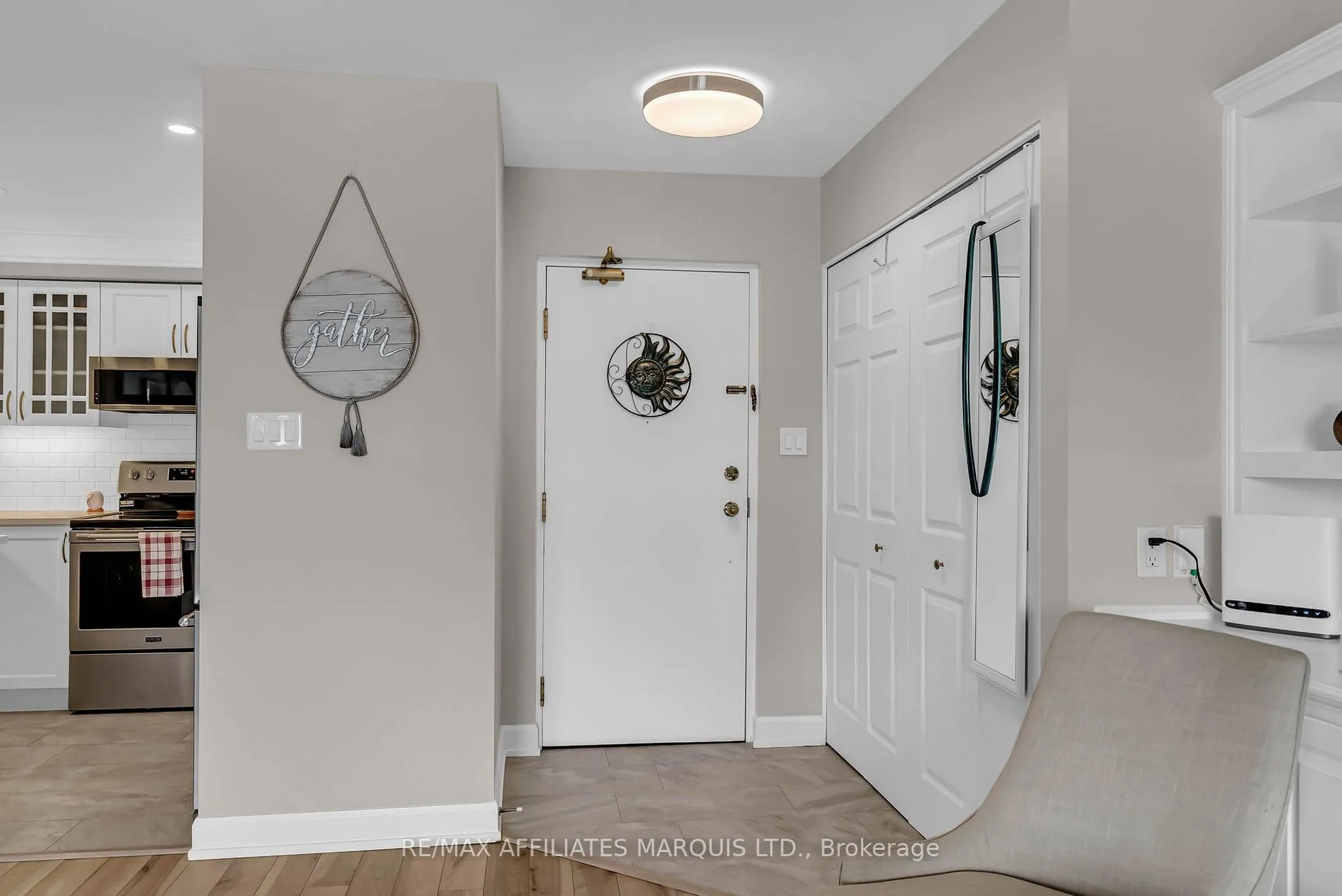 Photo 6 of Unit 411, 121 Water Street W, Cornwall — HOMEH