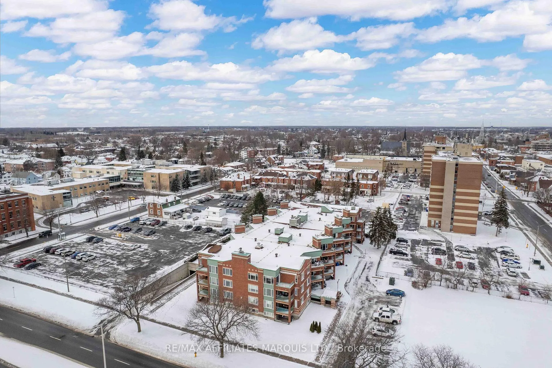 Photo 35 of Unit 411, 121 Water Street W, Cornwall — HOMEH