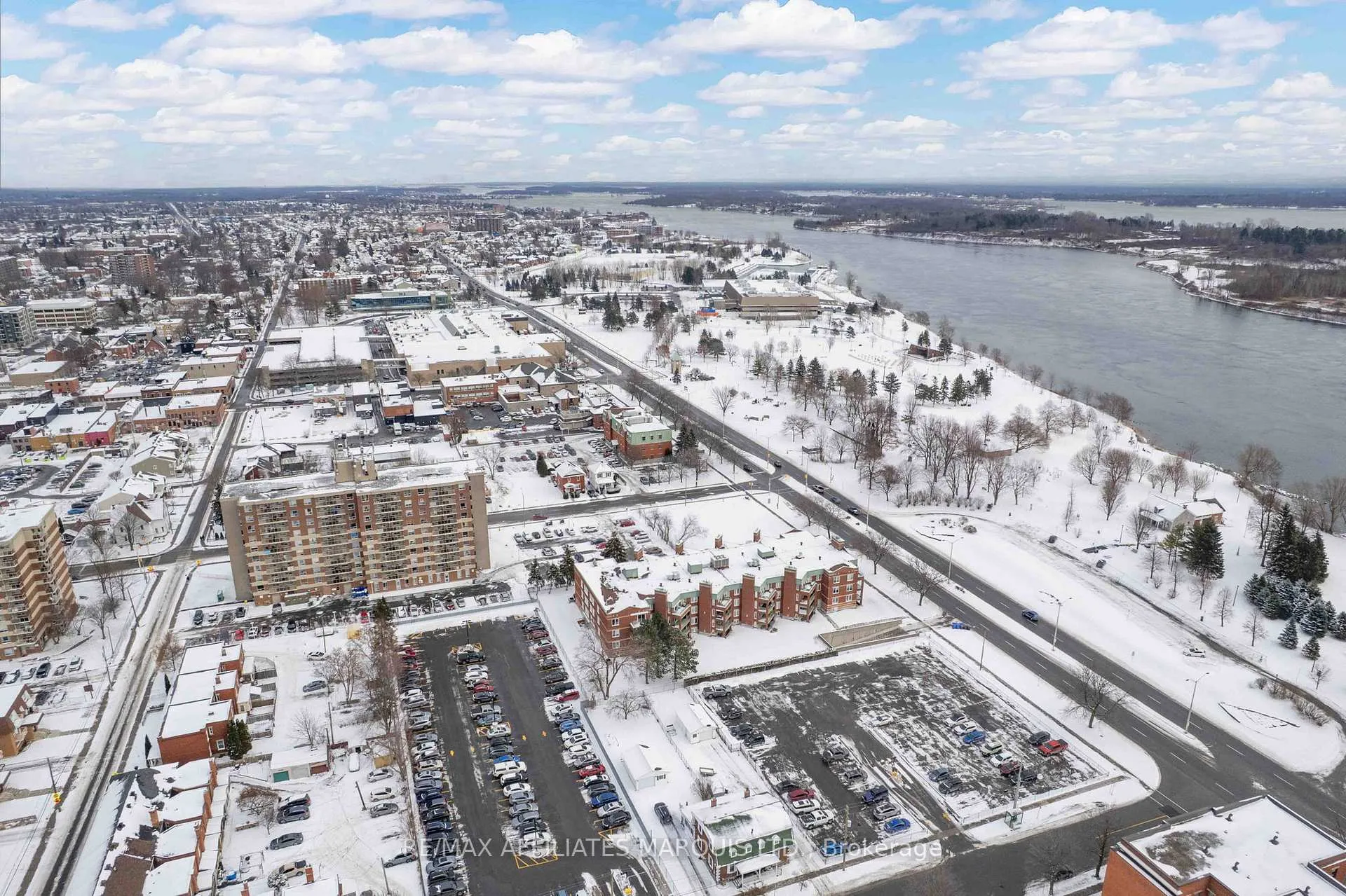 Photo 38 of Unit 411, 121 Water Street W, Cornwall — HOMEH