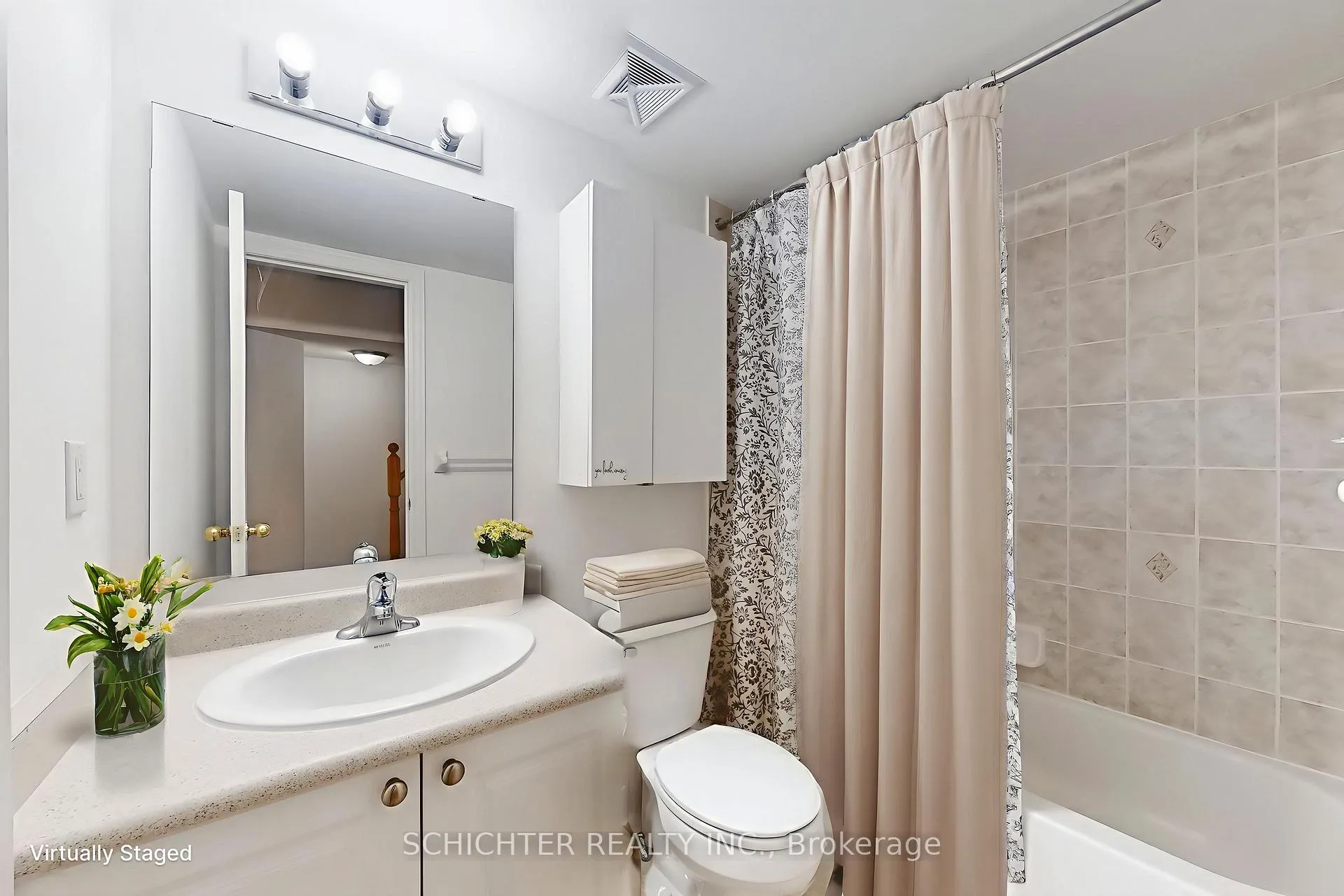 Photo 13 of Unit 296, 306 John Street, Markham, Aileen-Willowbrook — HOMEH