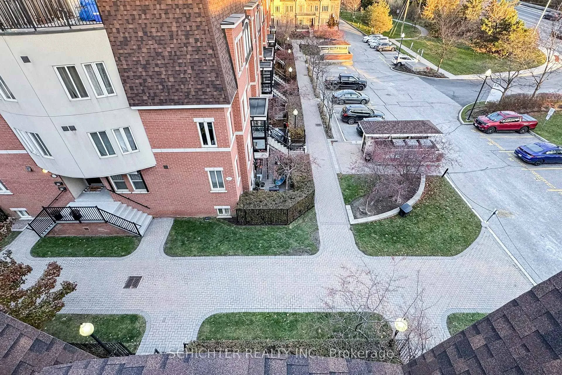 Photo 17 of Unit 296, 306 John Street, Markham, Aileen-Willowbrook — HOMEH