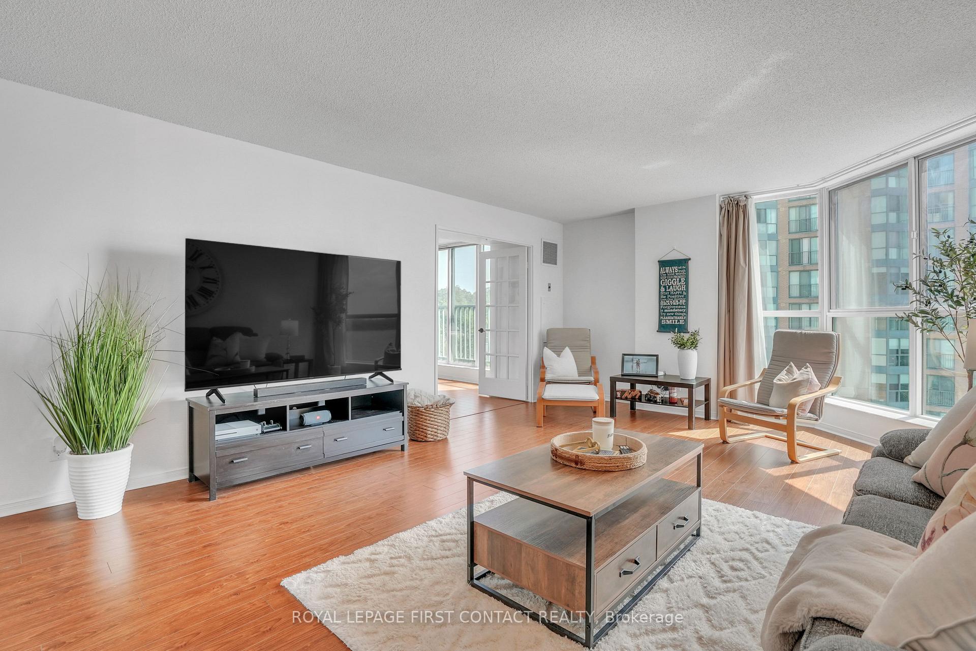 Photo 6 of Unit 908, 140 Dunlop Street E, Barrie, City Centre — HOMEH
